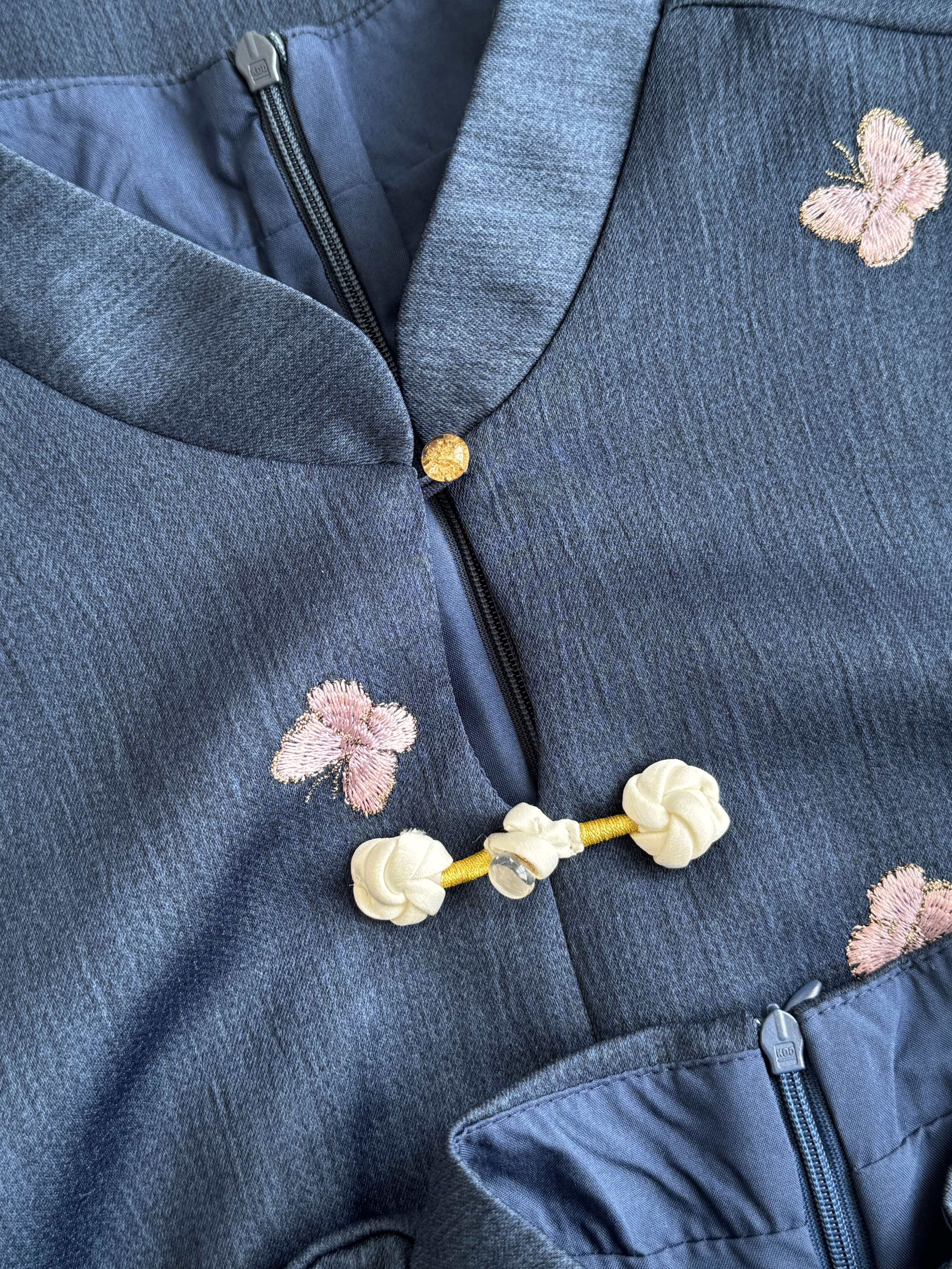 (BO-DEC) 《亲子-女》粉蝴蝶刺绣高质感纹理面料旗袍