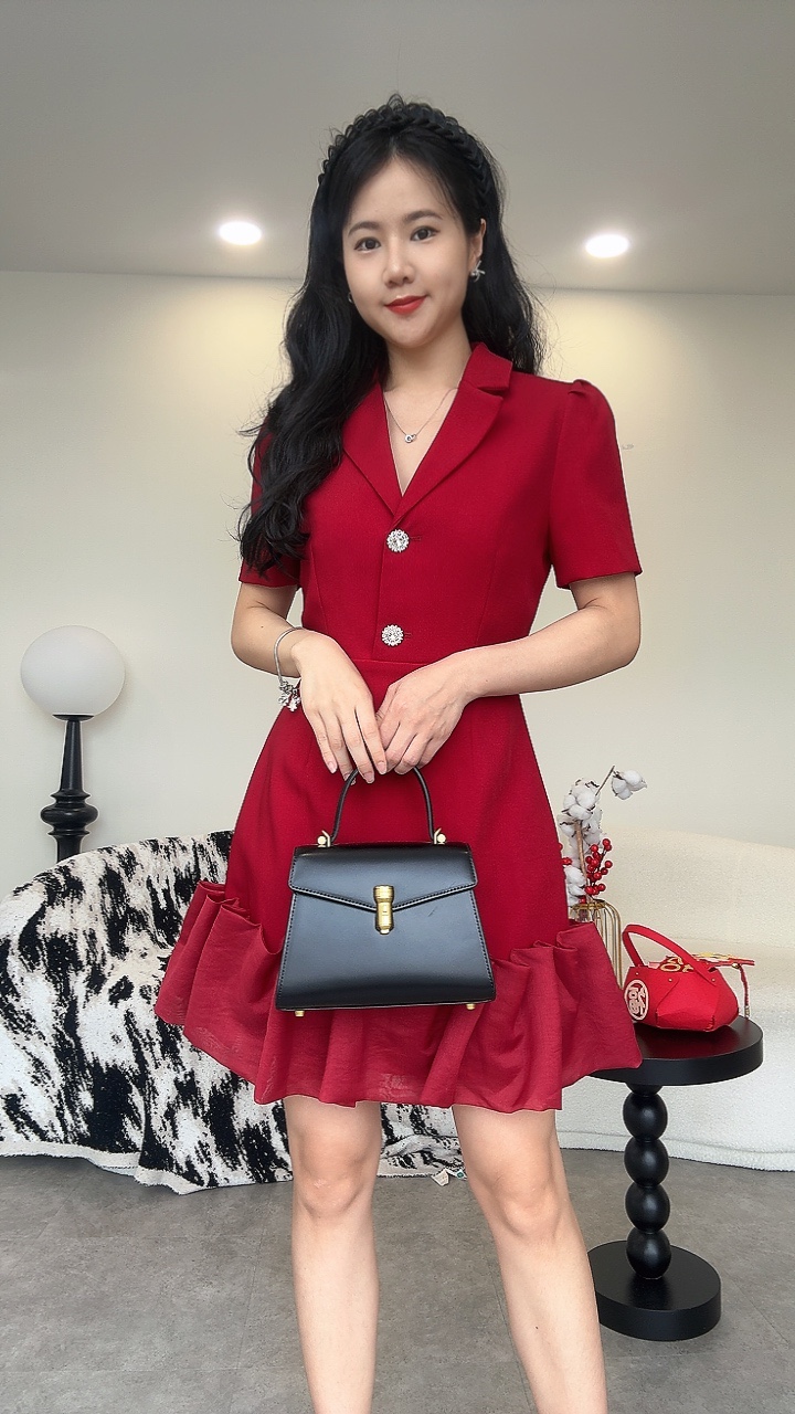 名媛水晶百褶纱尾短袖Dinner Dress