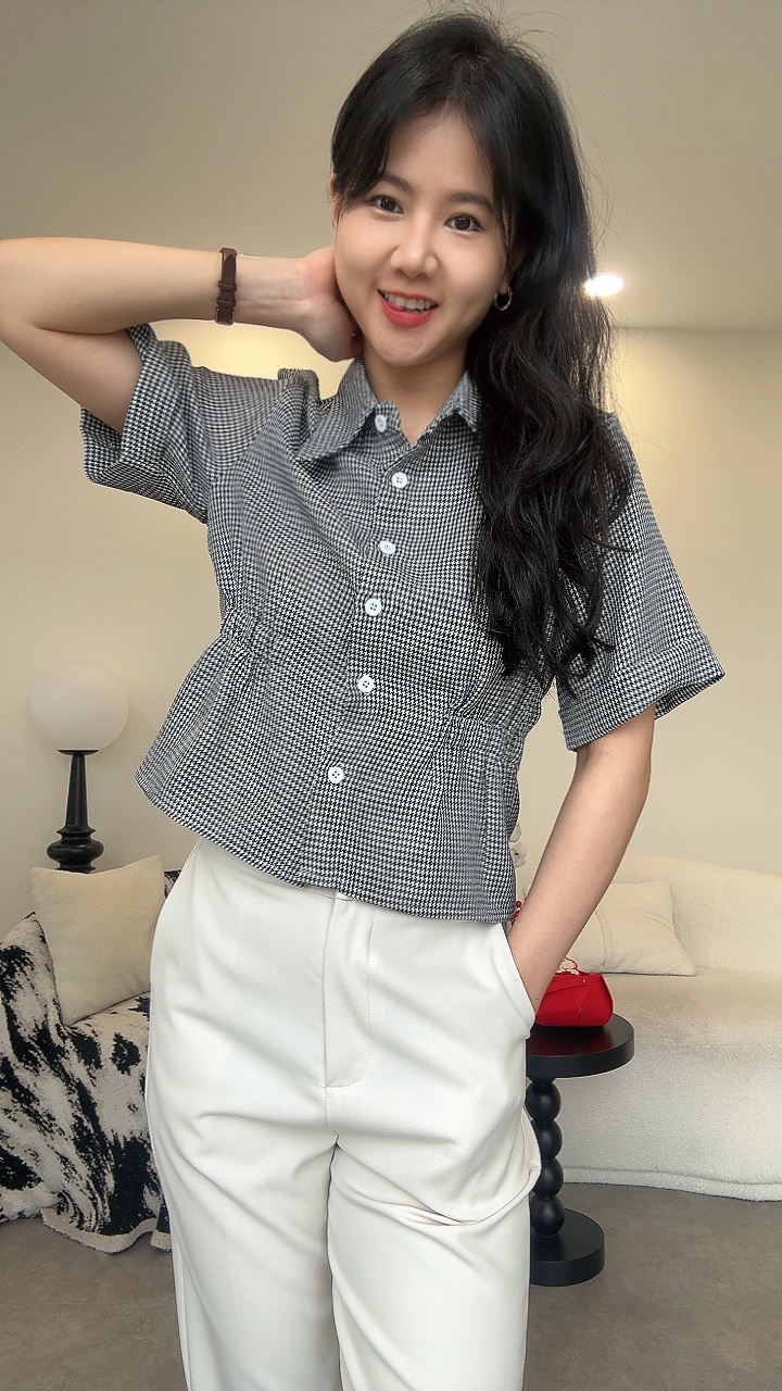 滑面收腰卷袖衬衫