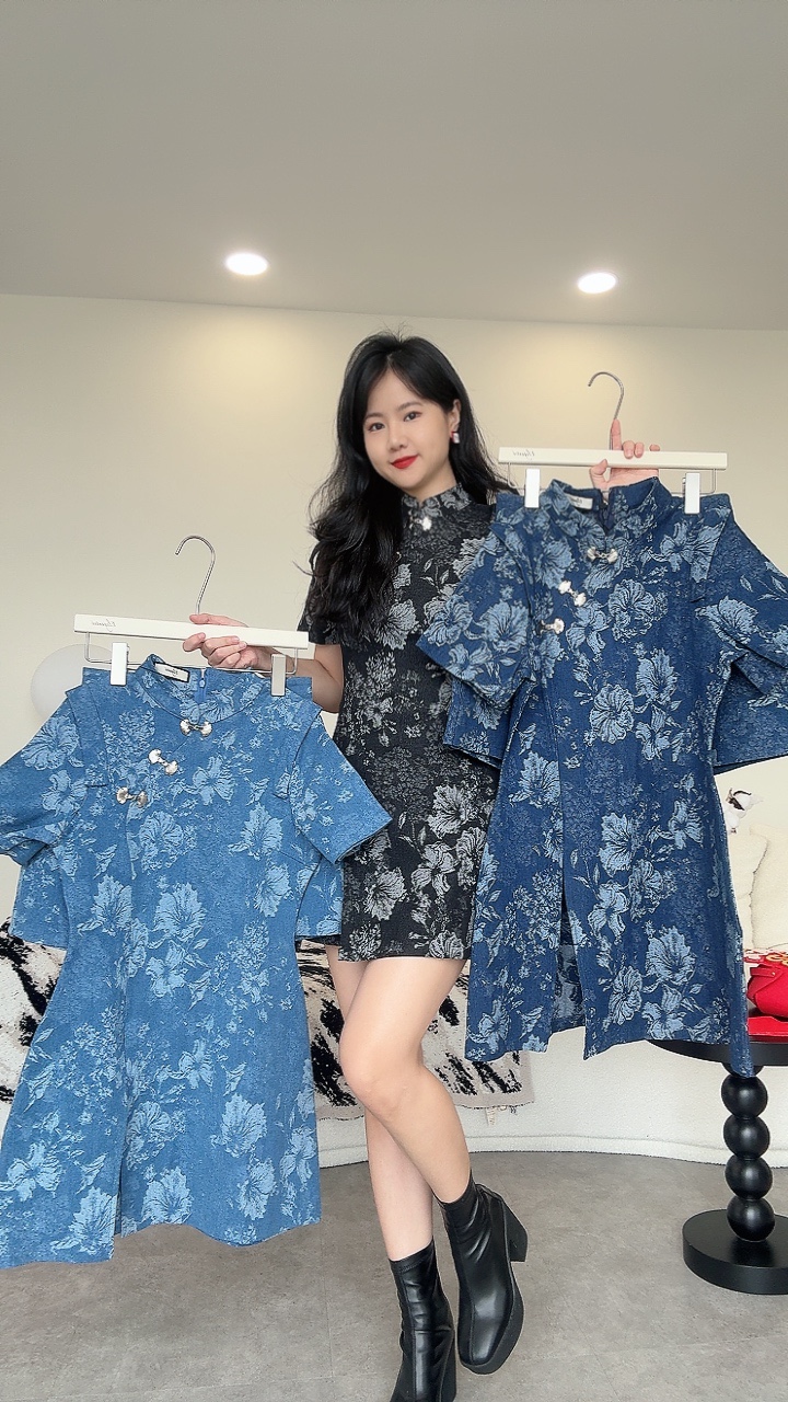 《新年》贝壳扣牛仔长版上衣短裤套装