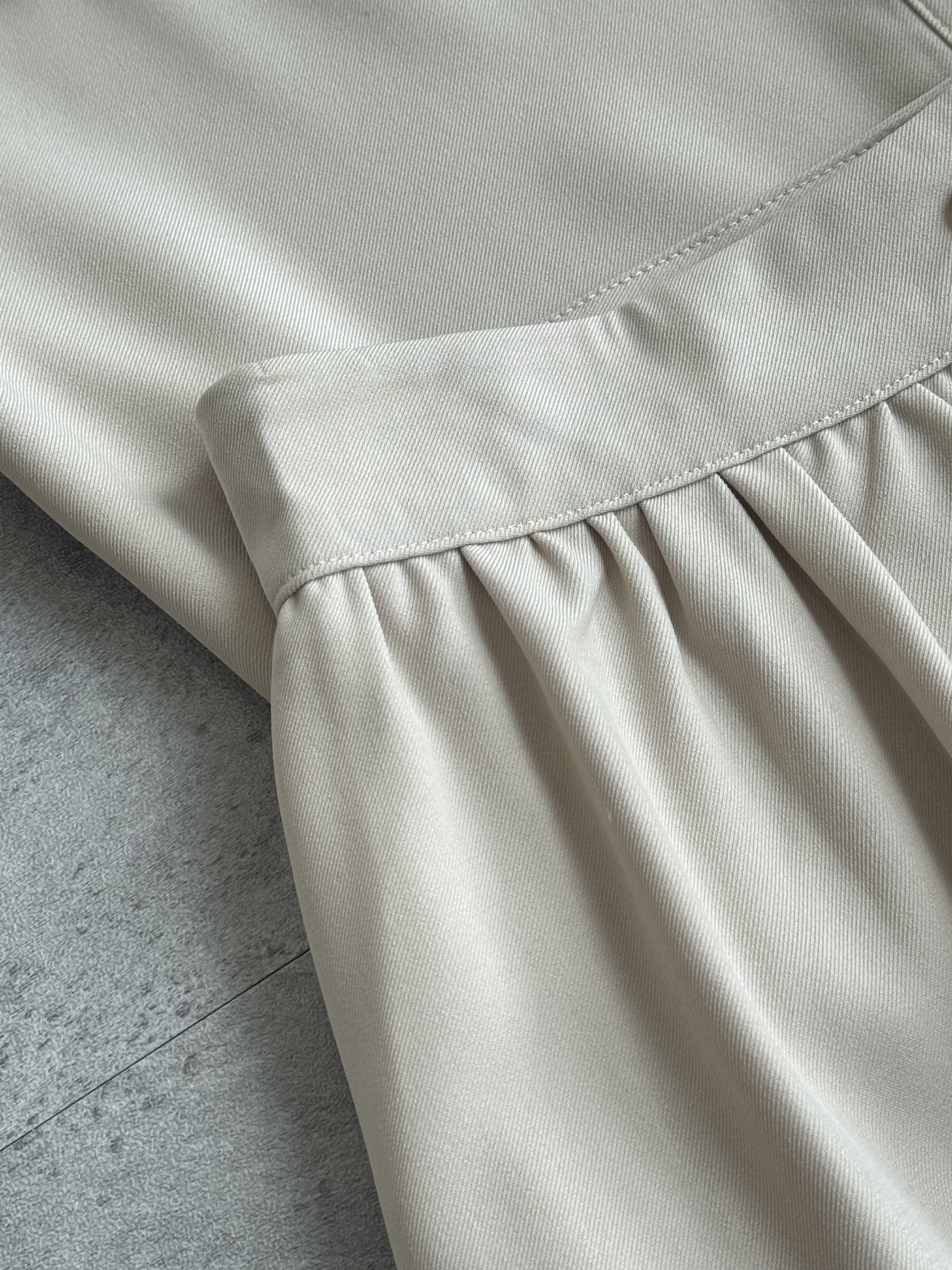 一节袖口袋A摆长裙套装