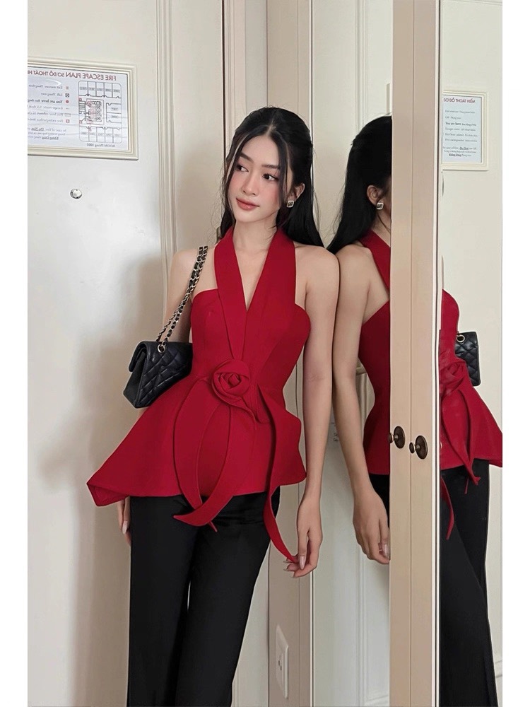 气质玫瑰斜尾挂脖Top