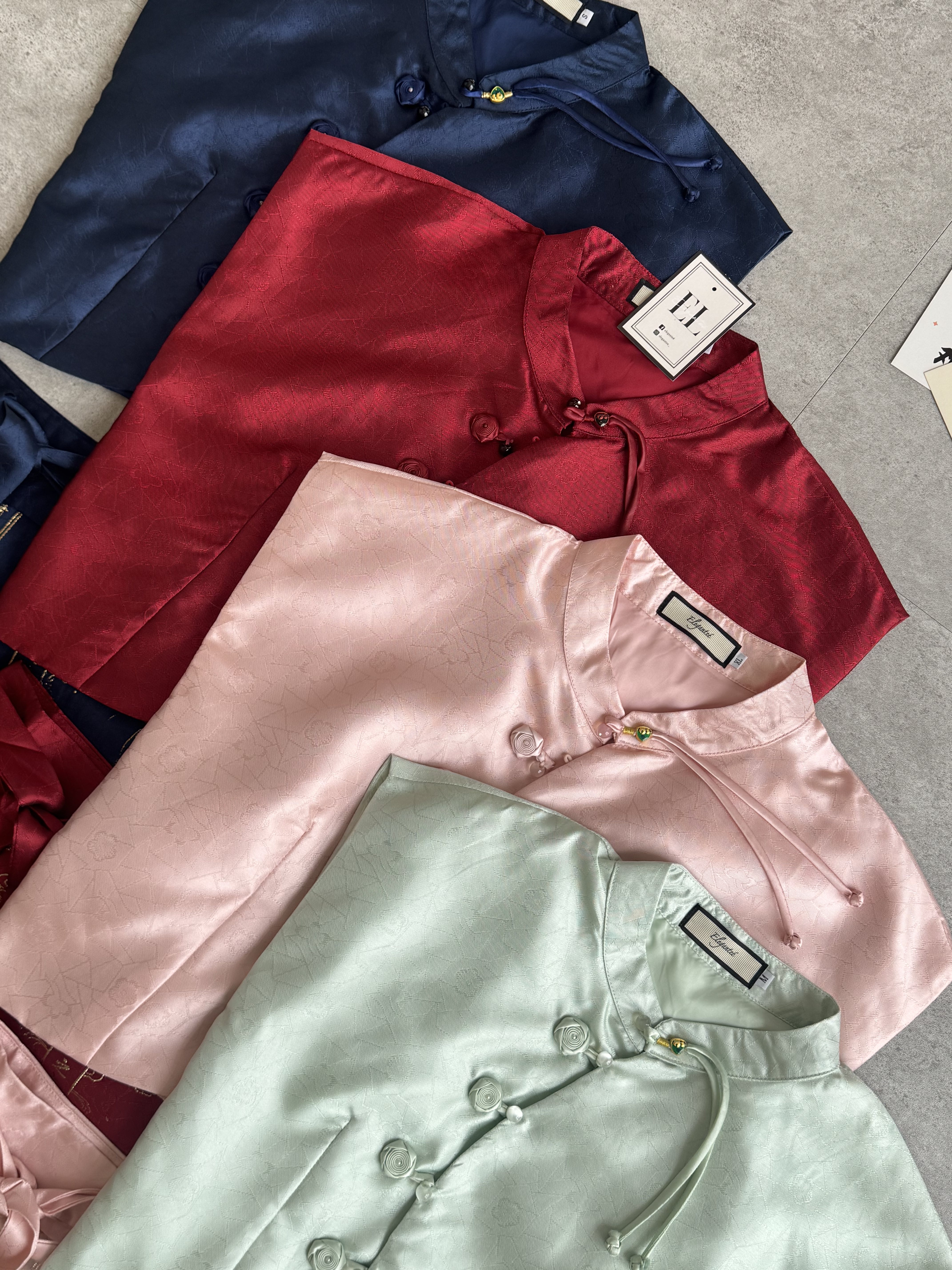 《情侣》 短版马面裙套装