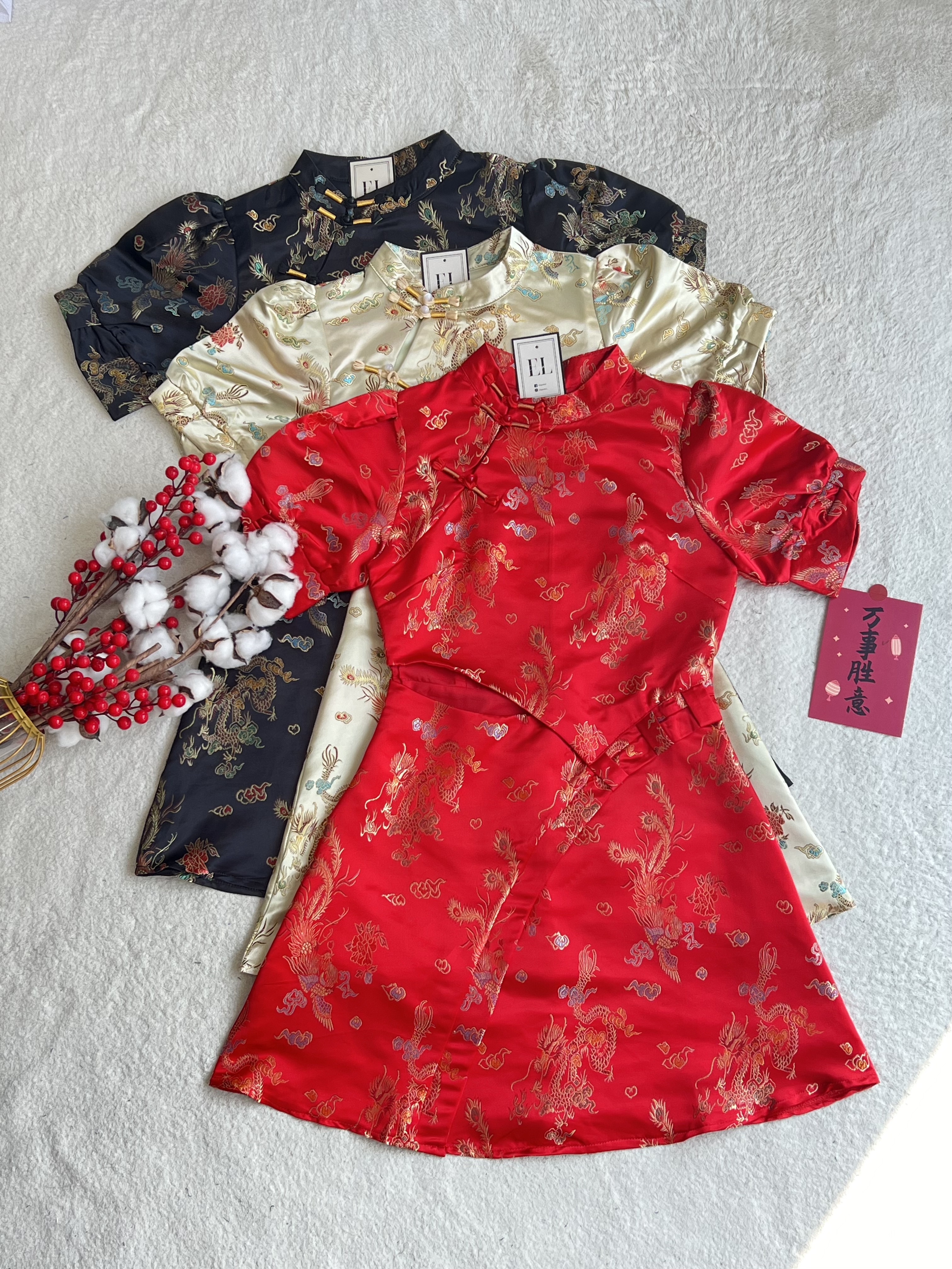 （情侣-女）彩色龙凤刺绣连身裙