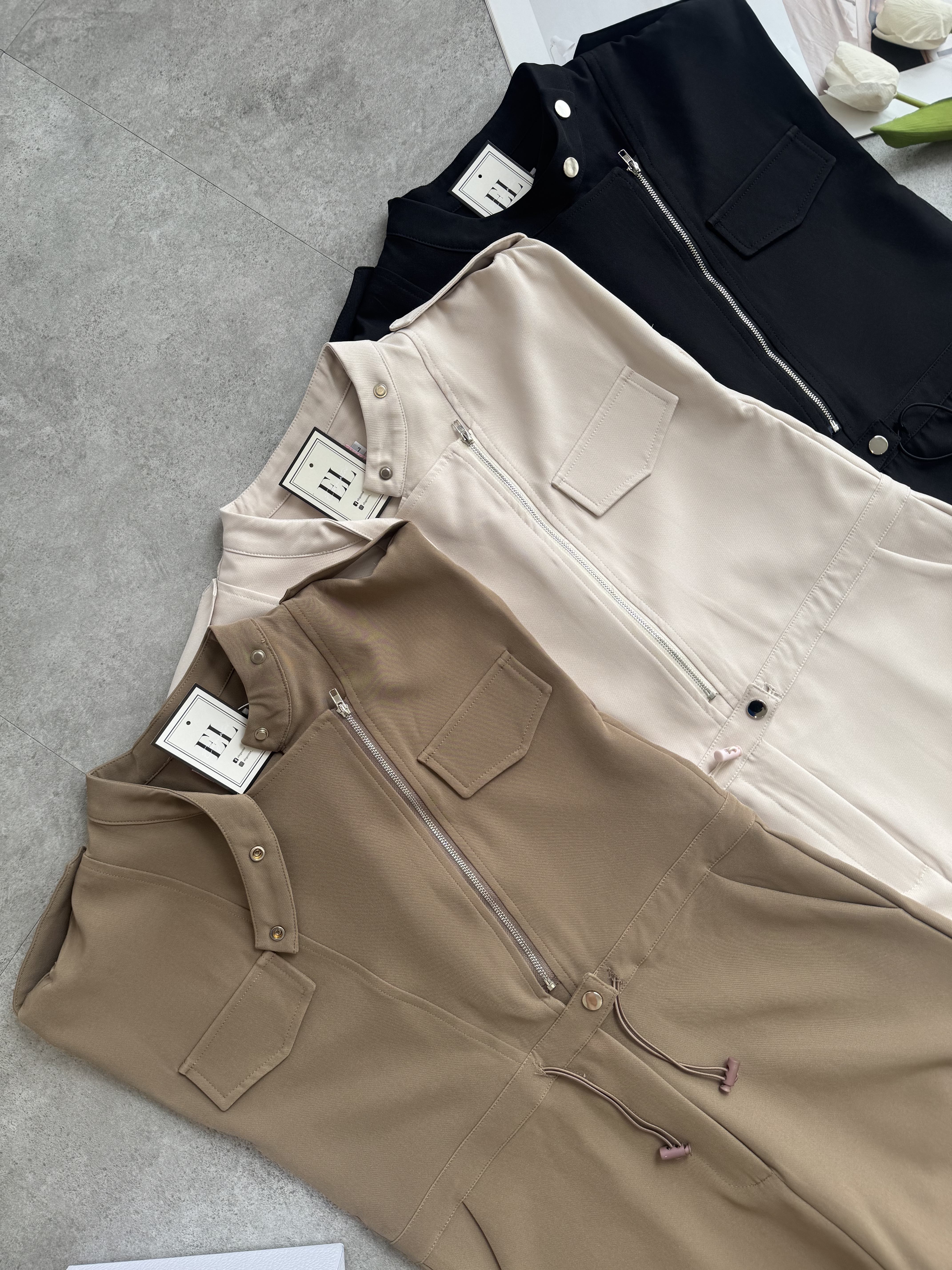 CoolGirl拉链Neck银扣连体裤