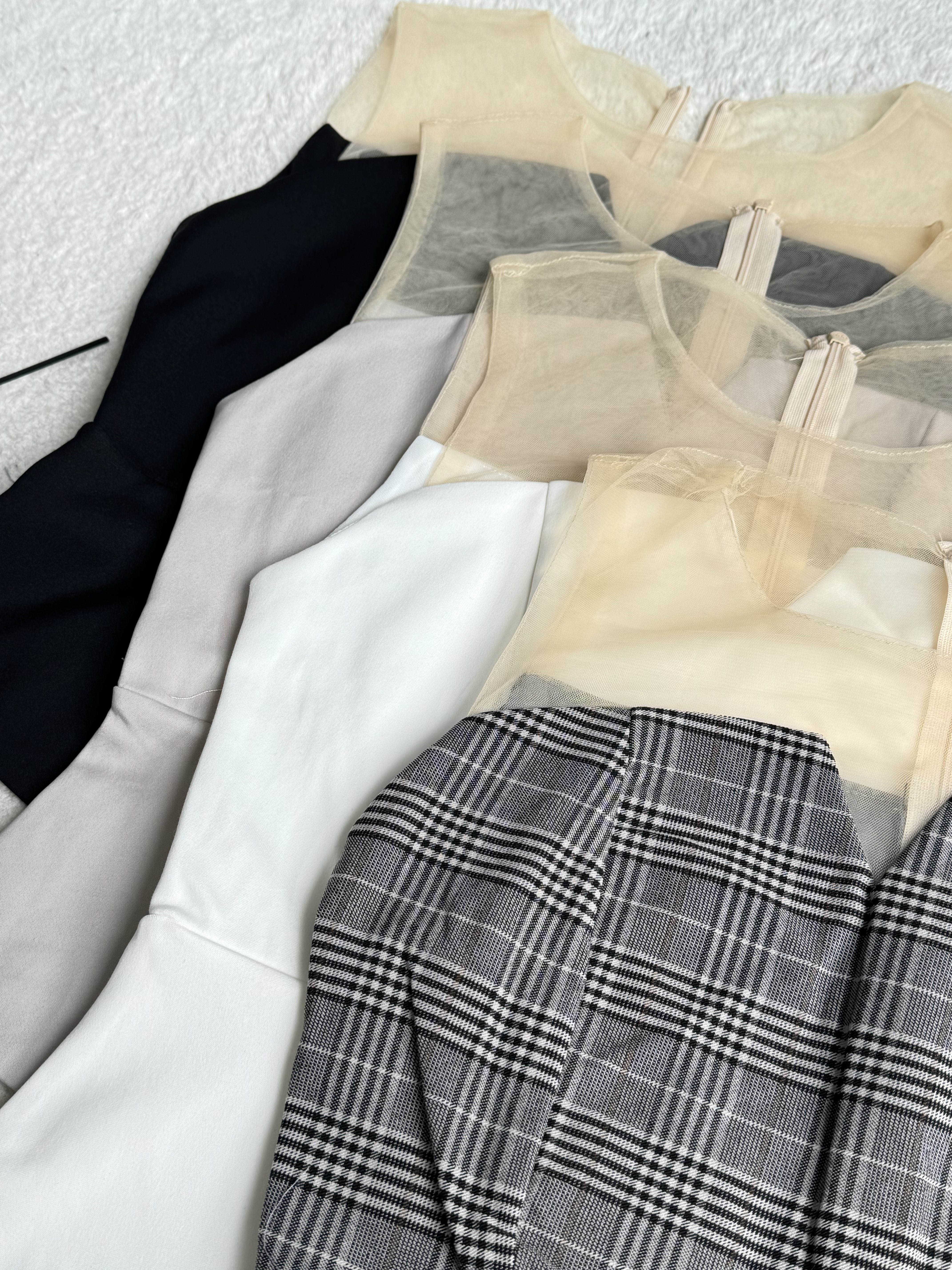 淑女抹胸+网纱拼接上衣