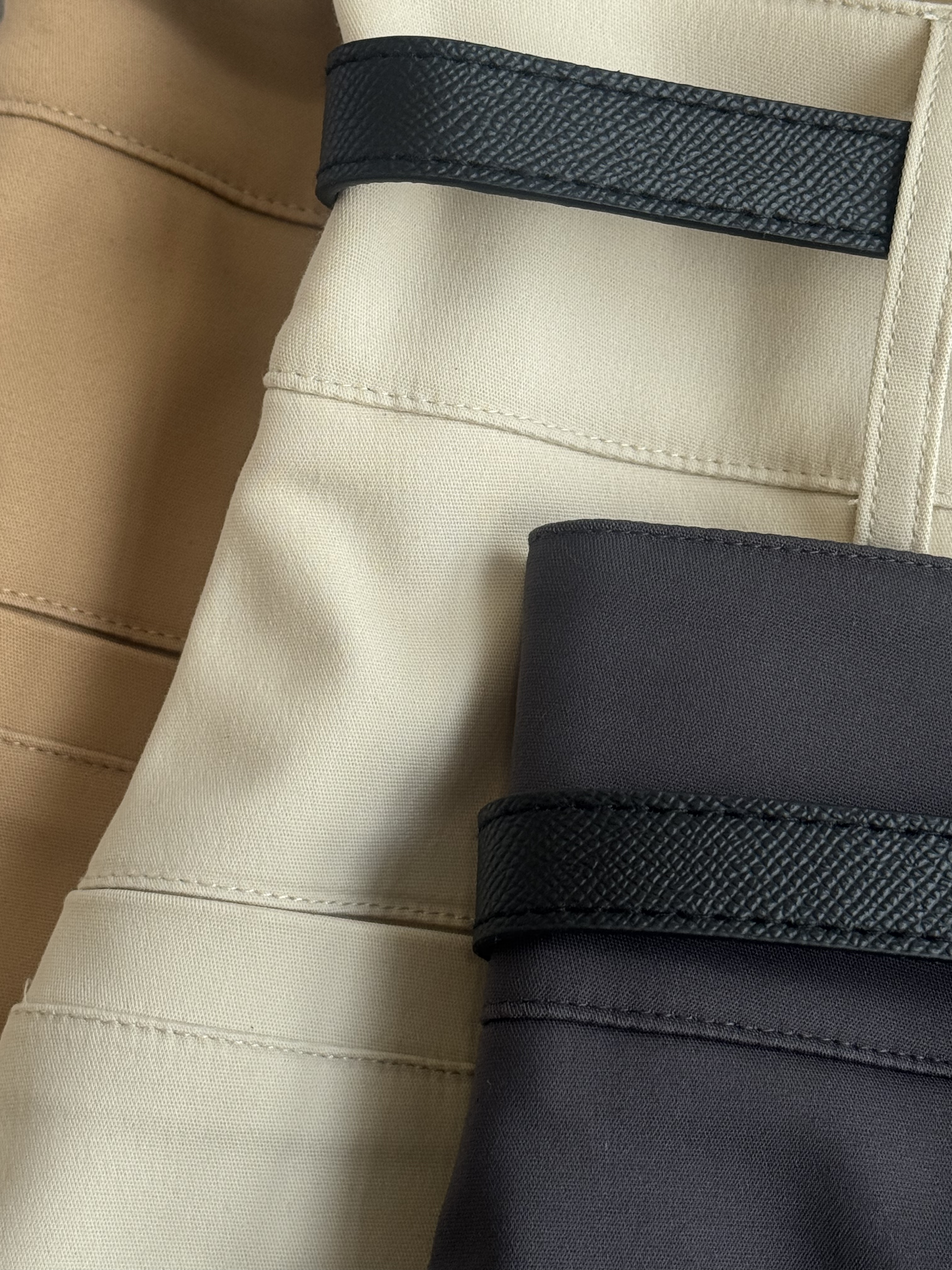 爱马Belt高腰短裙