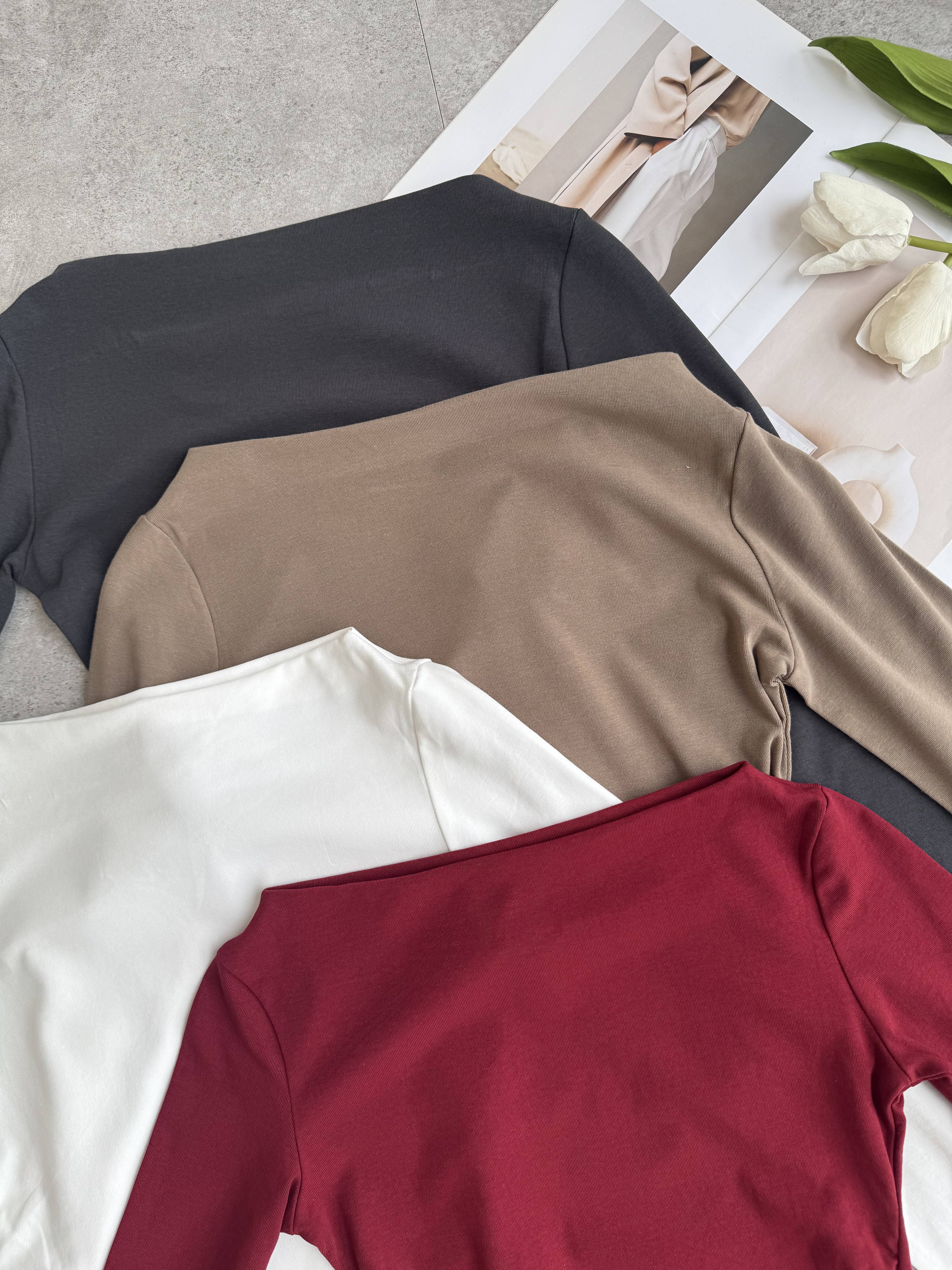 收腰褶皱一字领长袖Top