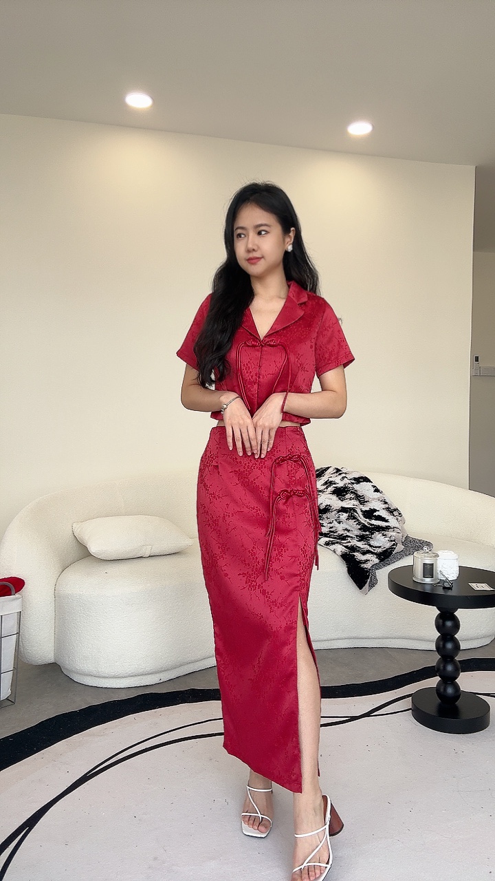 暗花刺绣短袖长裙改良旗袍