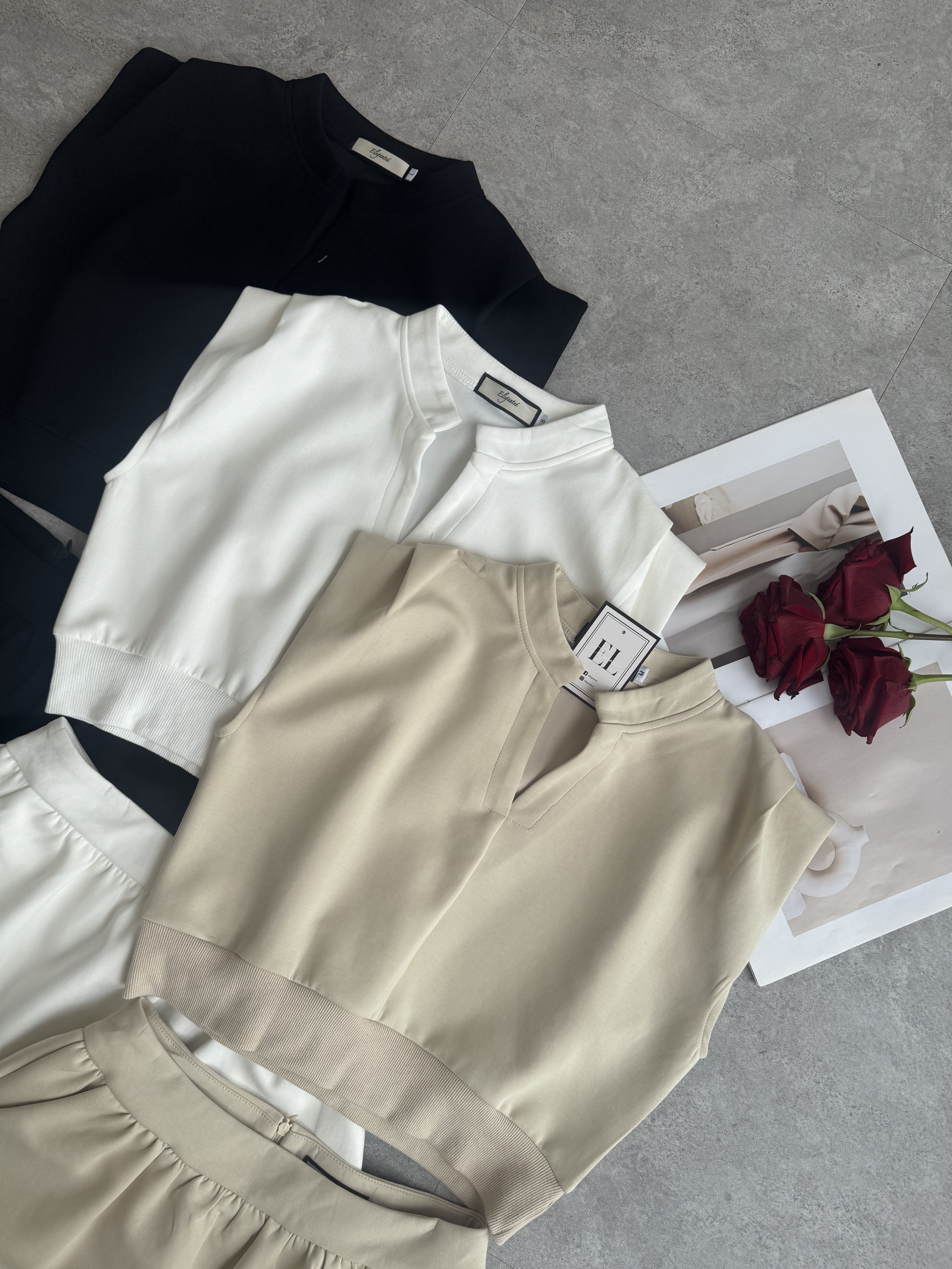 Sporty风过肩袖立领短裙套装