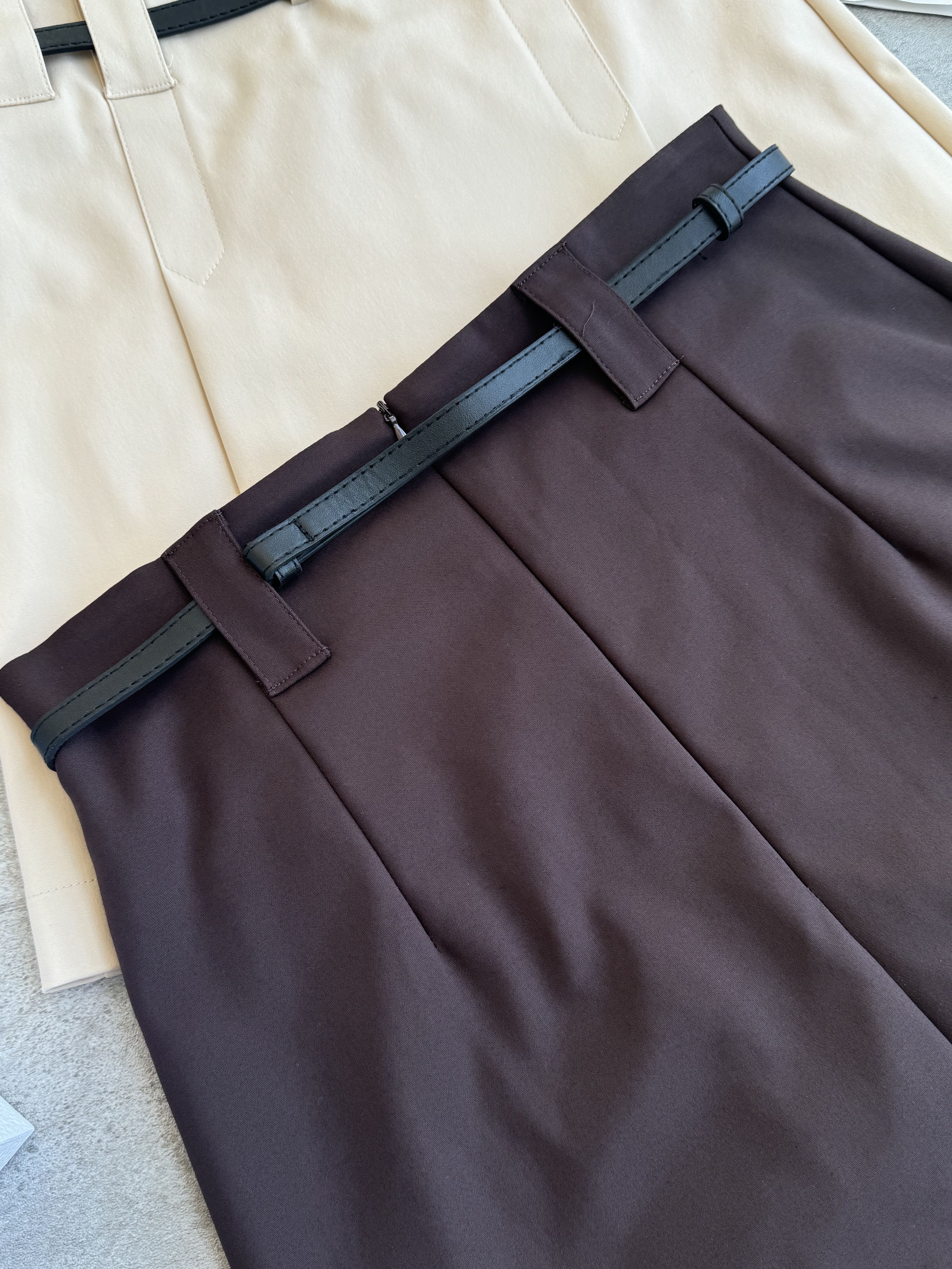 钻钻腰带A字双折线裙