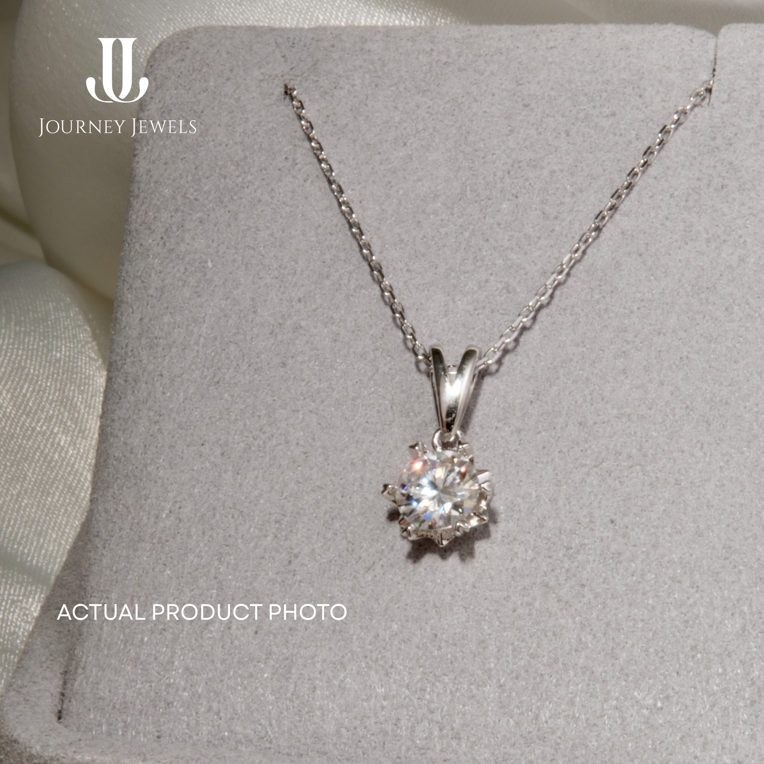N19 - Snow Bloom Pendant Necklace