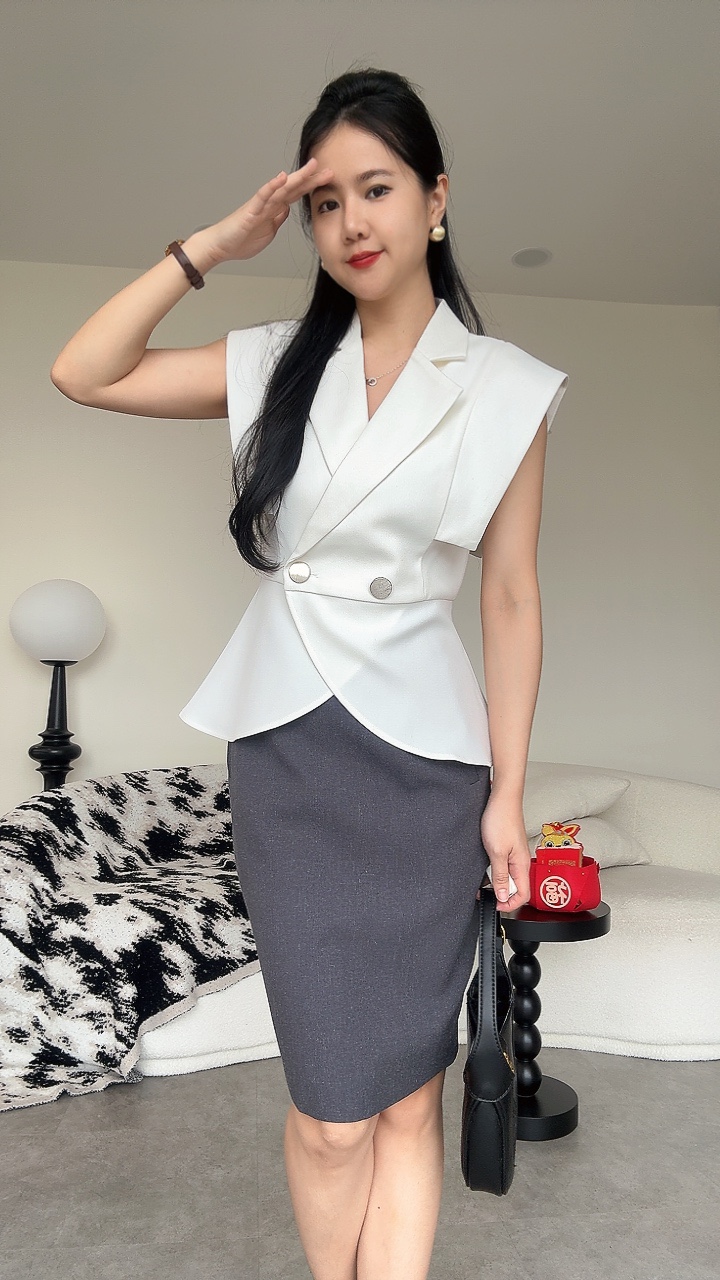 《高端系》女总风直角修腰翻领Top