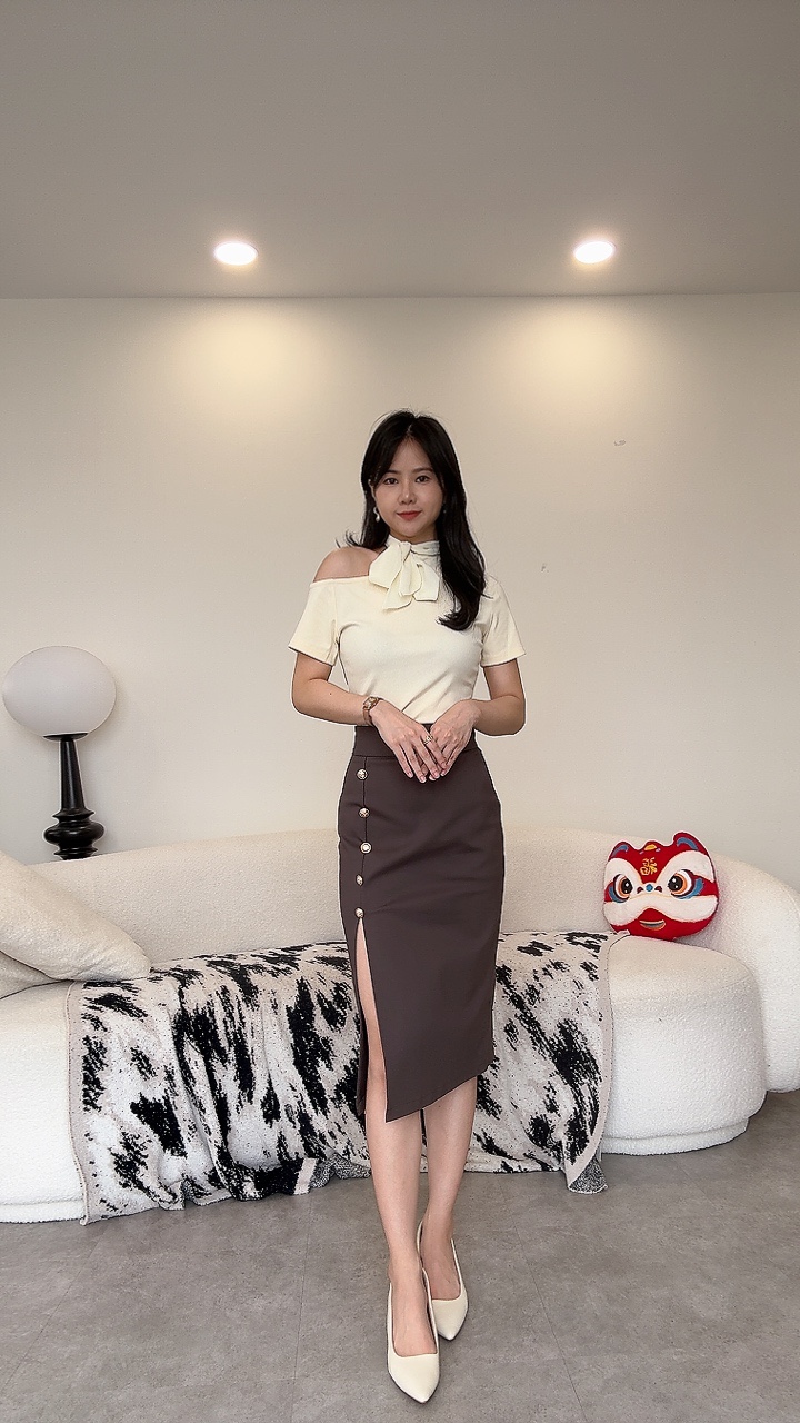 金扣高腰过膝Pencil Skirt