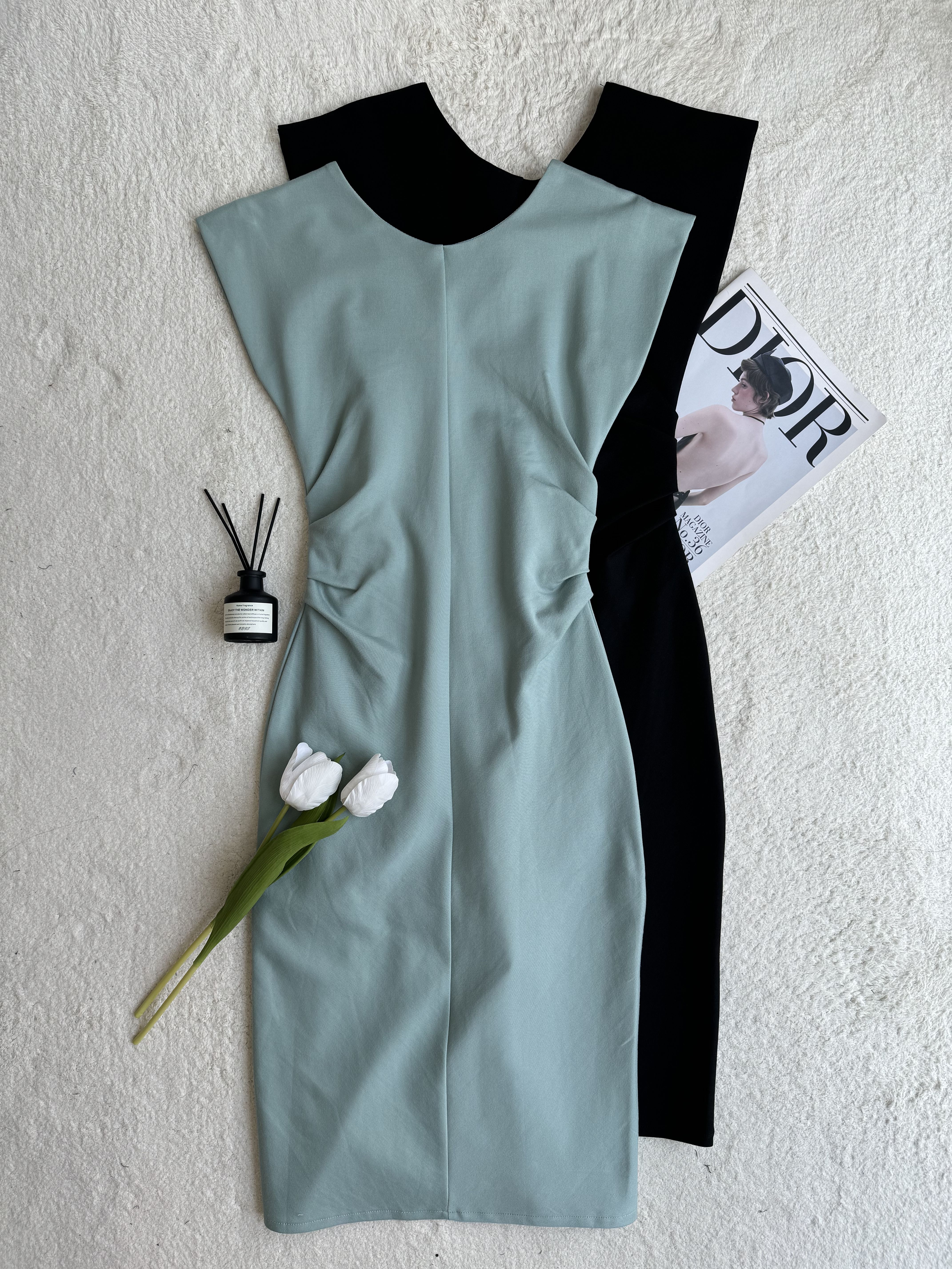 优雅收腰皱褶连身裙