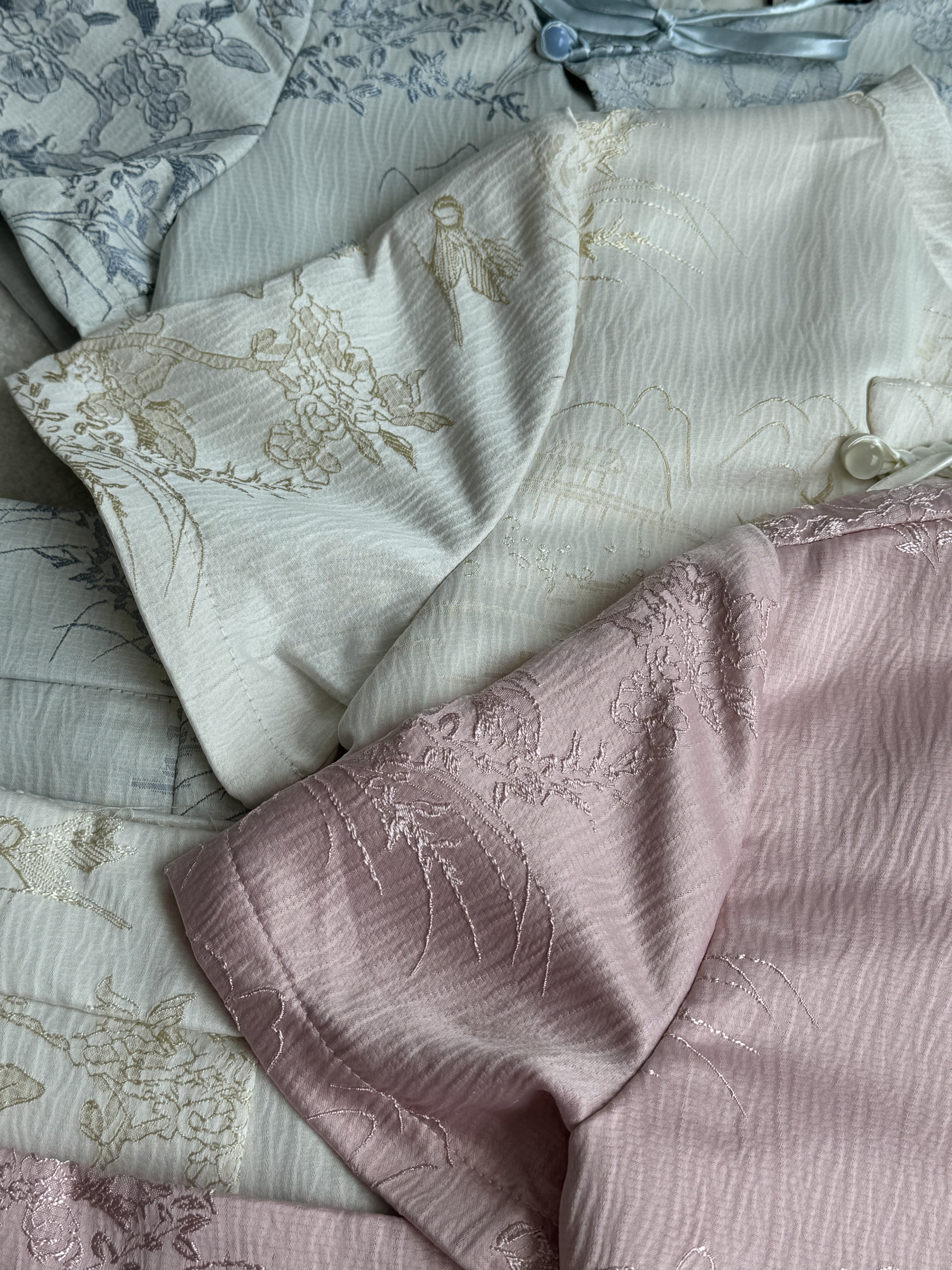 双辫扣短短袖刺绣旗袍短裙套装