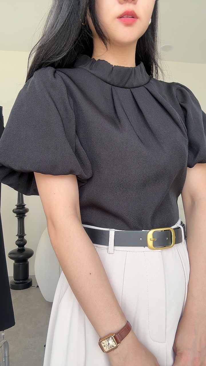 端庄公主泡泡袖Top 