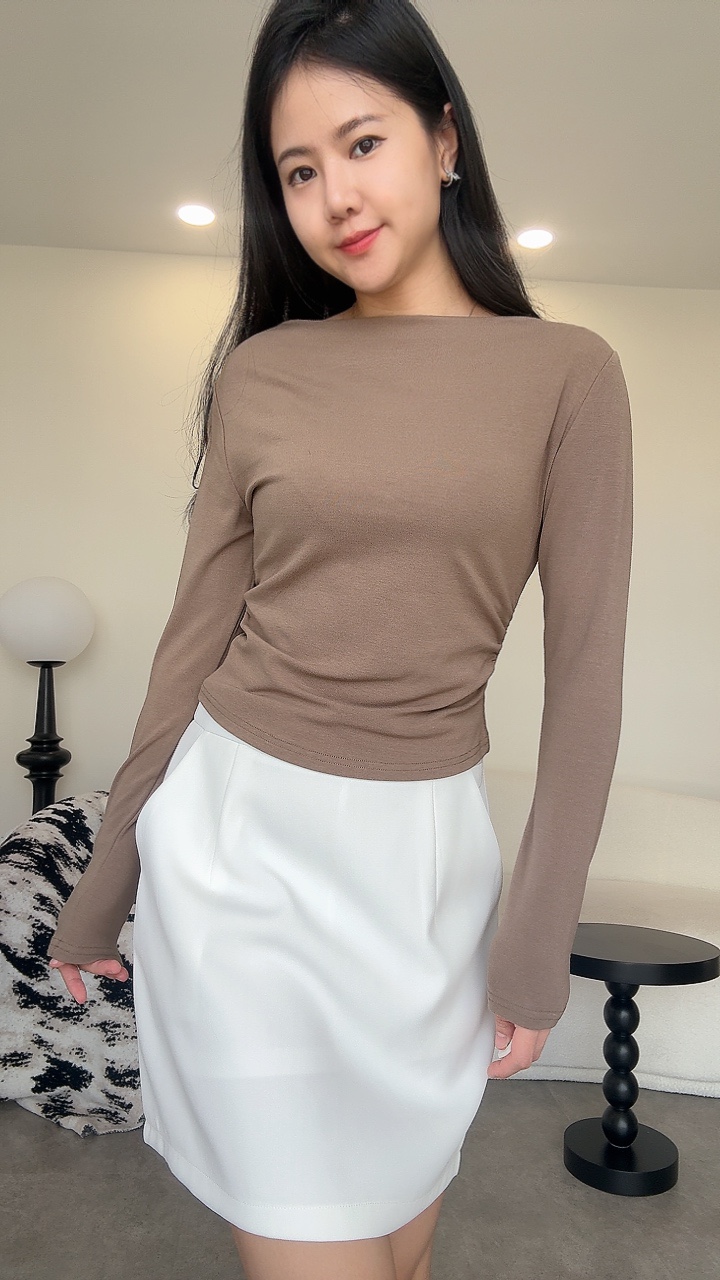 收腰褶皱一字领长袖Top