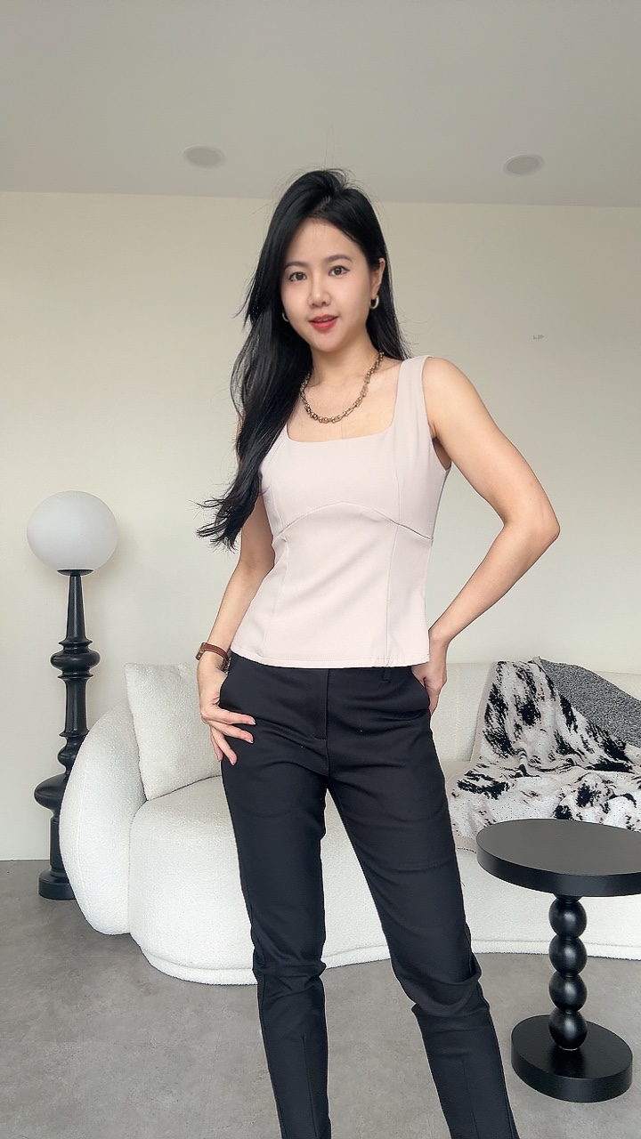 后背蝴蝶结滑面吊带上衣