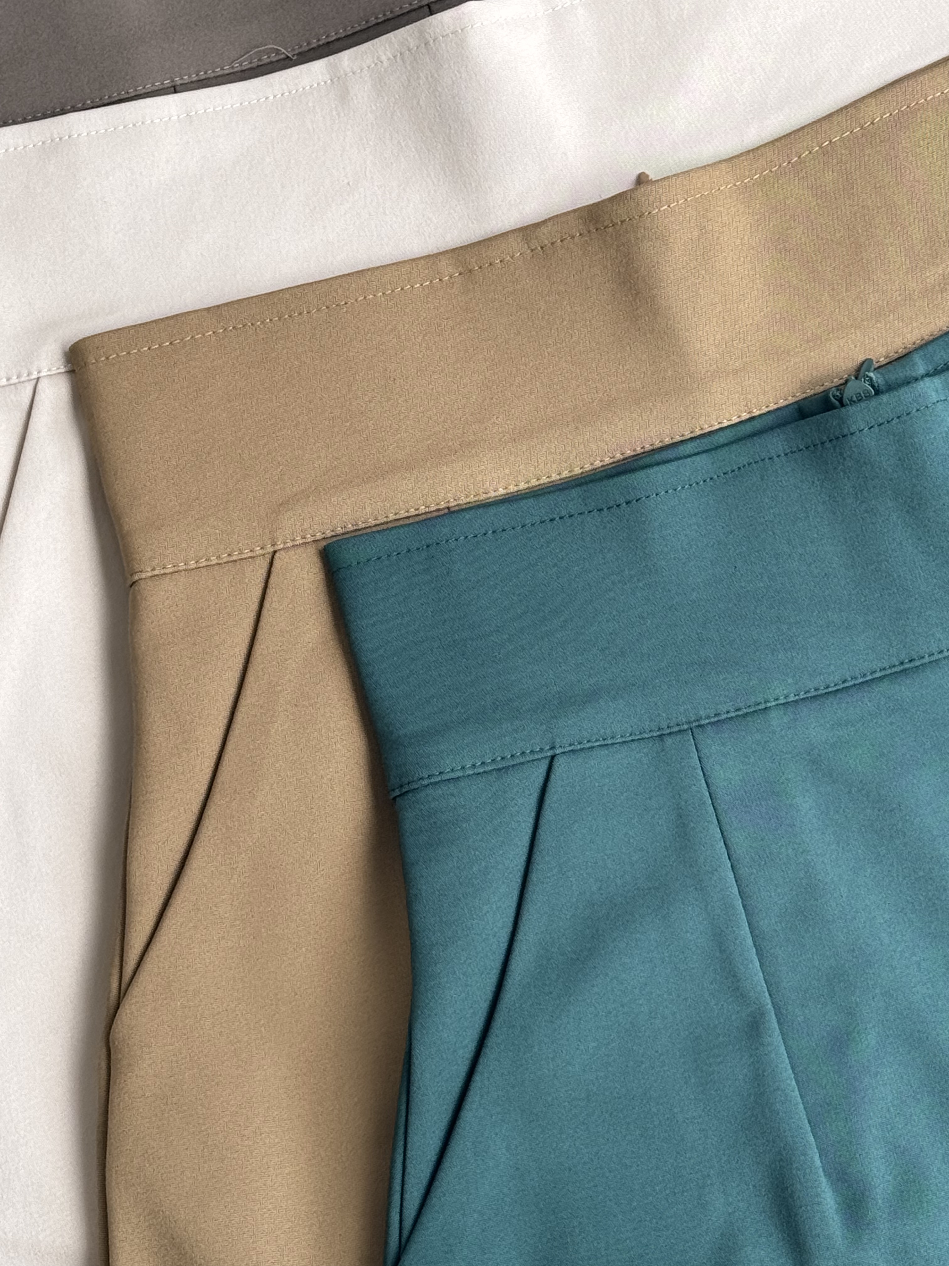 锦棉厚腰线斜边短裤