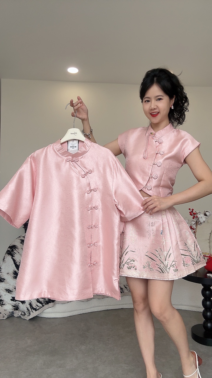 《情侣》 短版马面裙套装