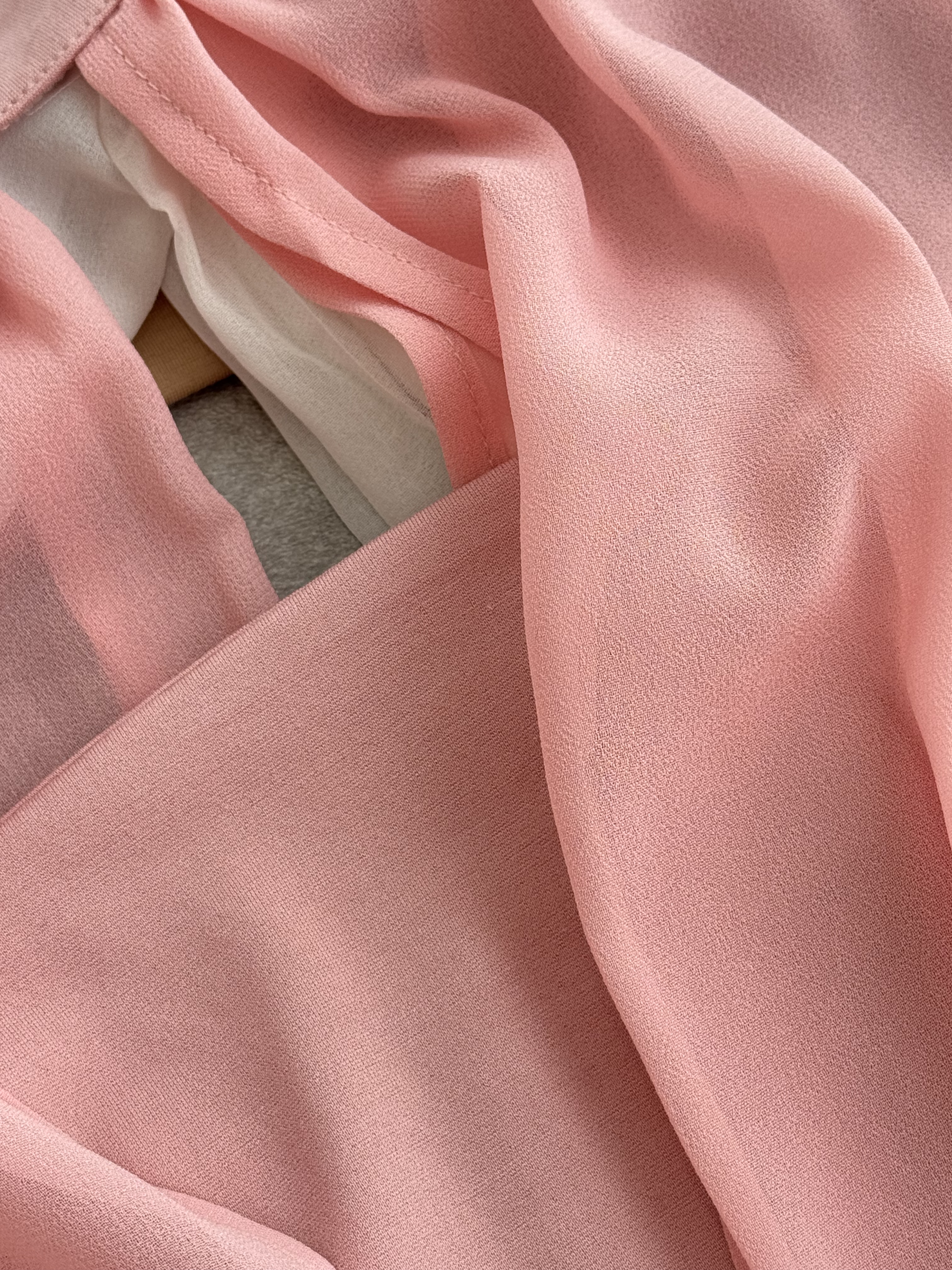 雪纺两件式漏肩长袖上衣