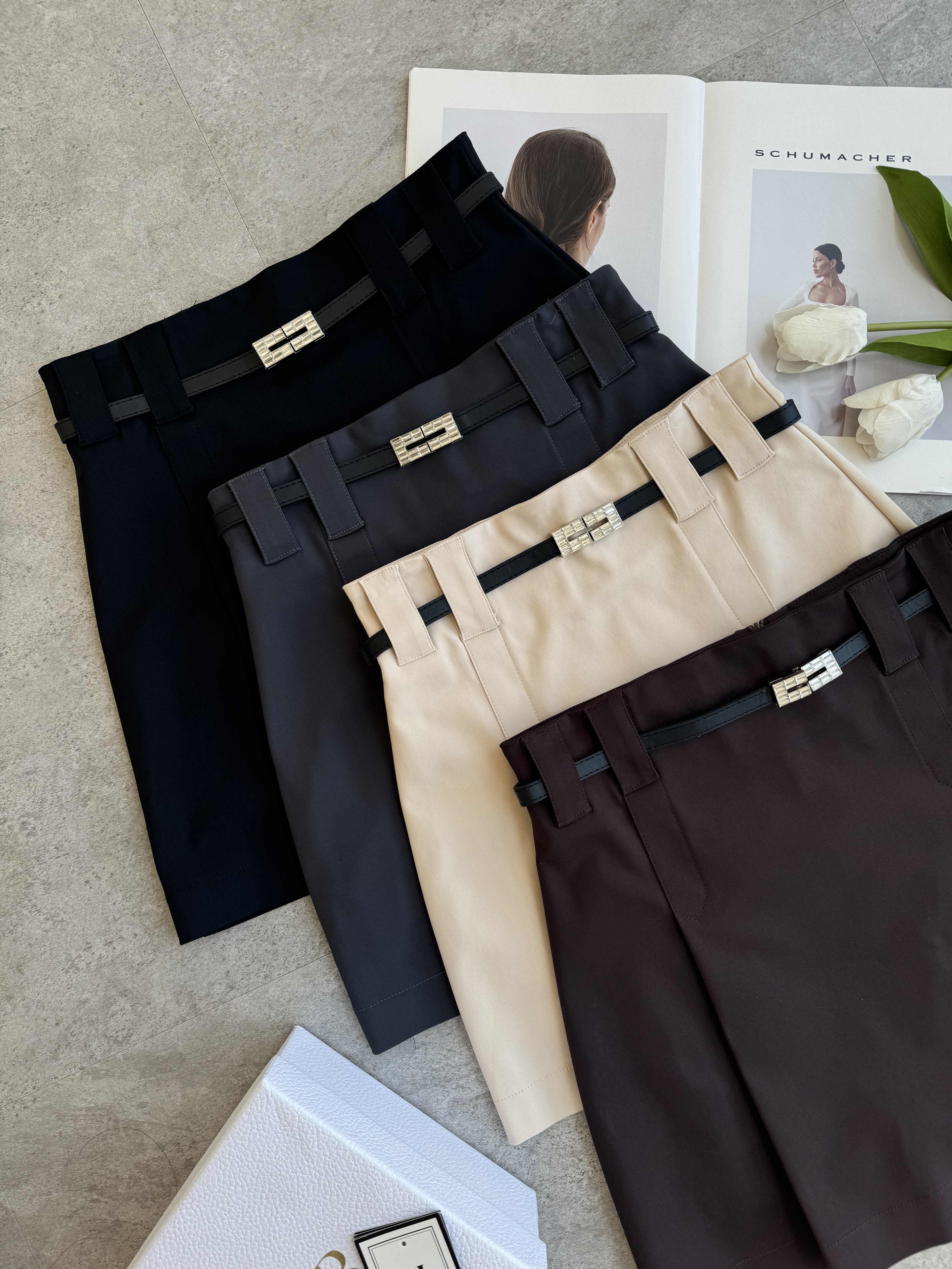 钻钻腰带A字双折线裙