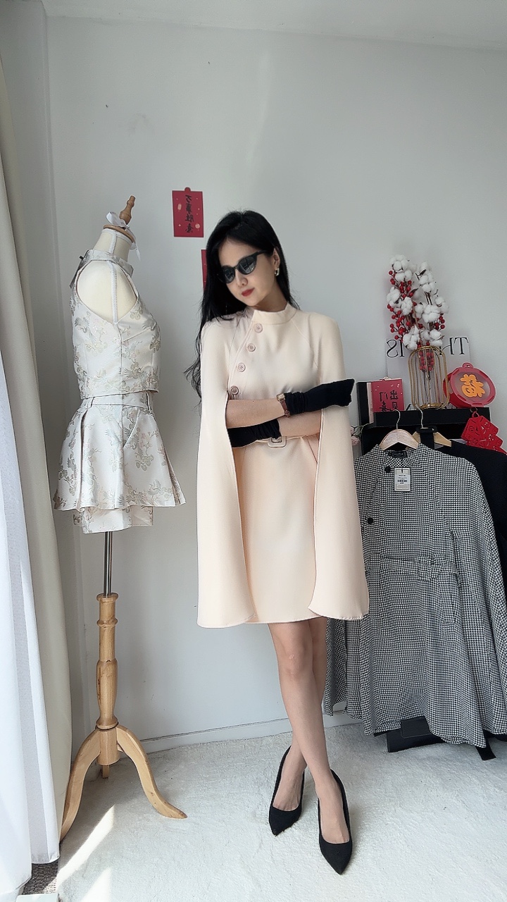 古典斗风连身裙