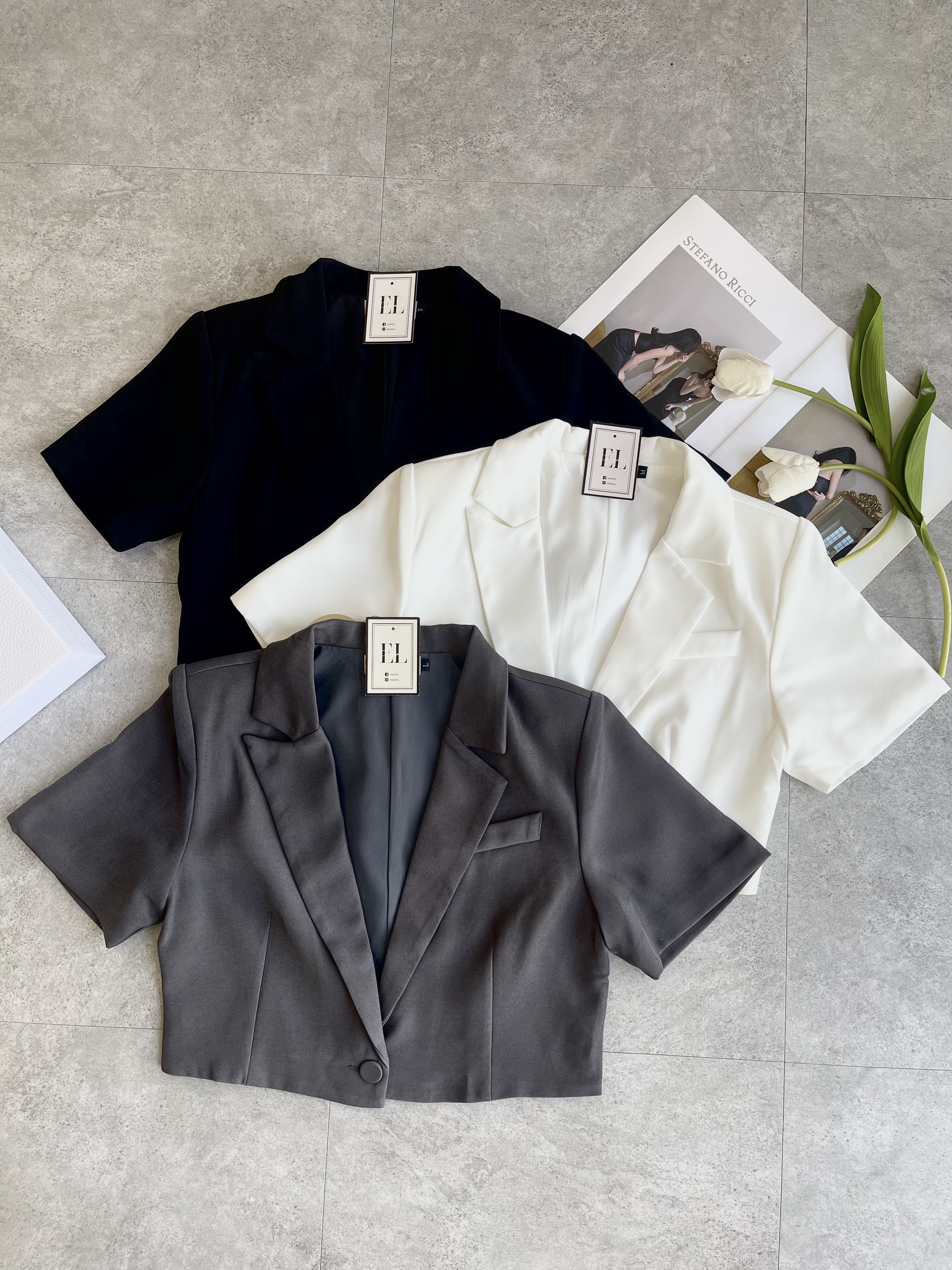 垫肩短袖短版西装外套（硬挺版）