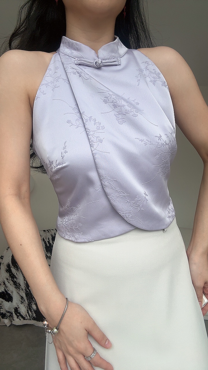 《新年》高级皱纹理压花削尖旗袍Top