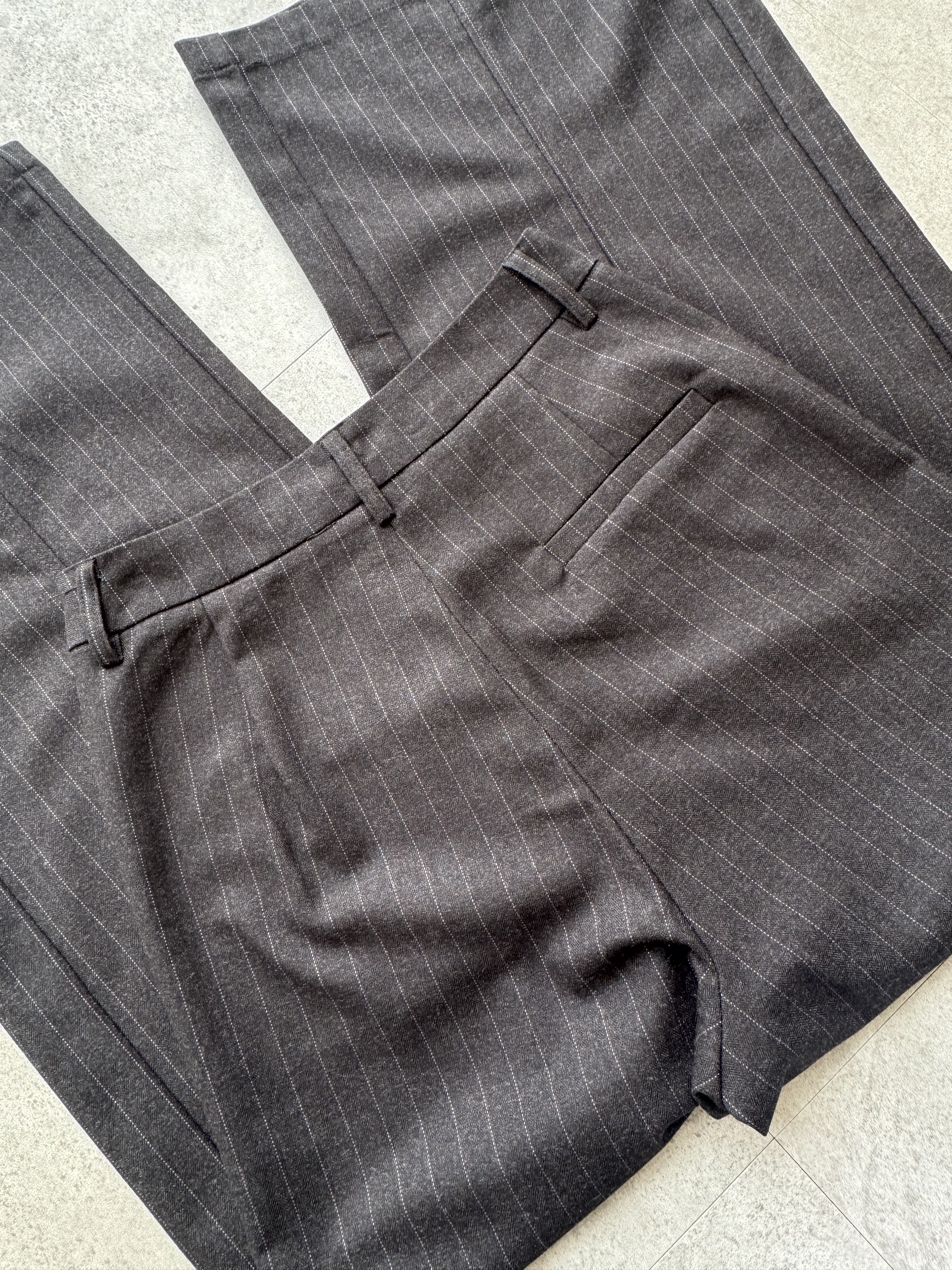 含羊毛高级线条西装直筒裤