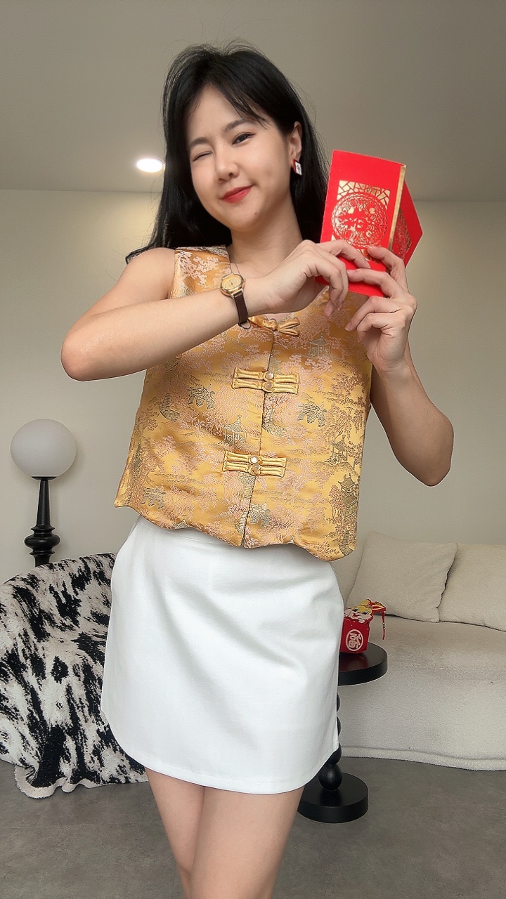 《新年》阁楼花园刺绣图马甲