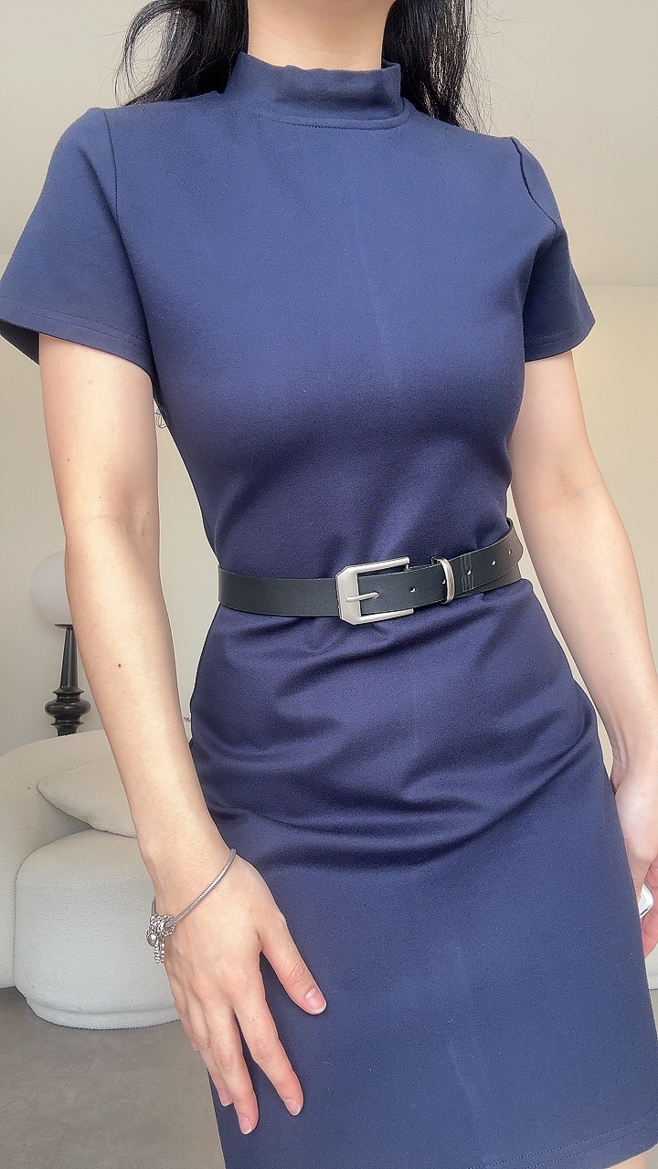 罗马料厚圆领连身裙（腰带）