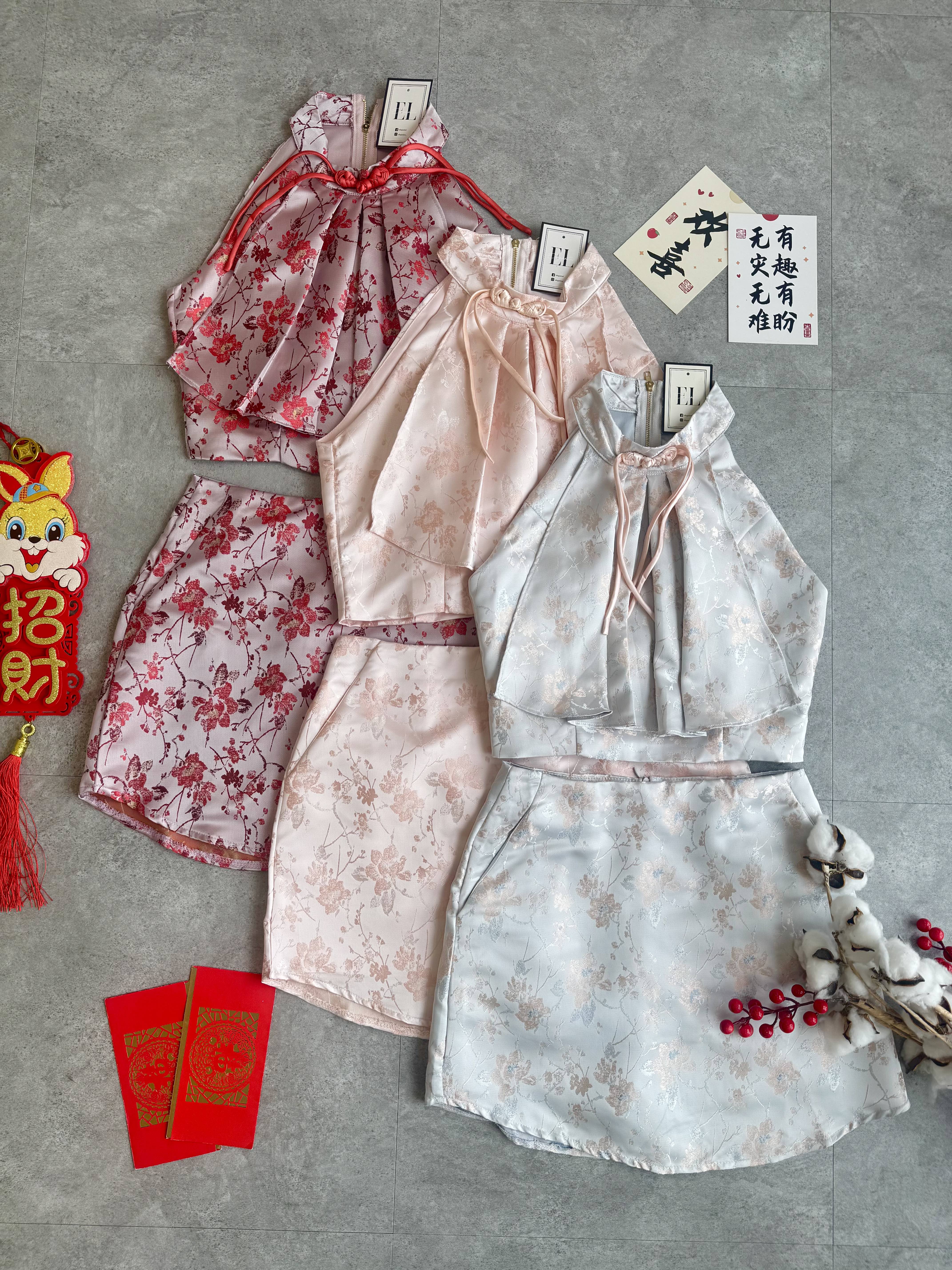 《新年》缎面刺绣领巾设计短裙套装