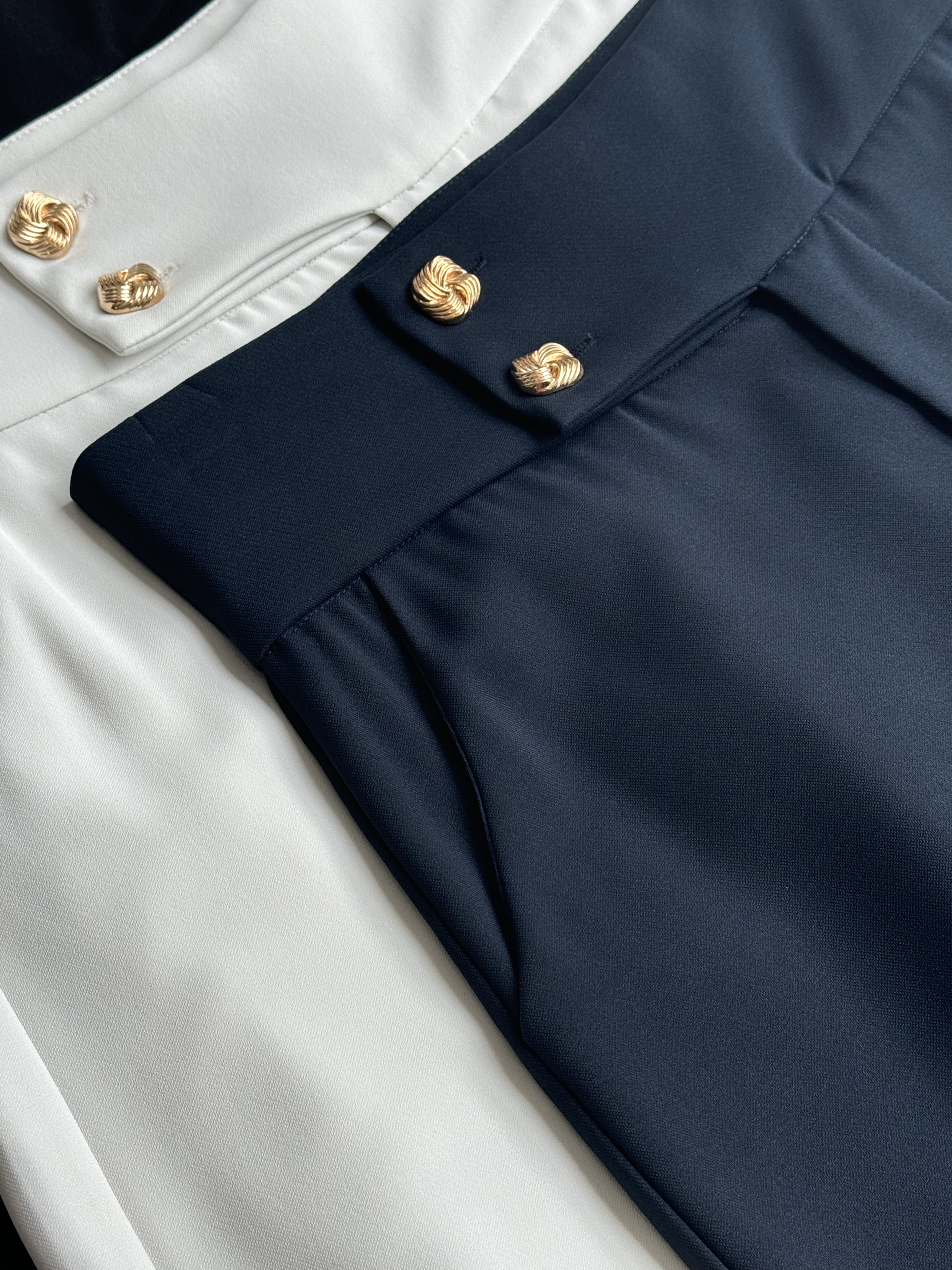 通勤金扣滑面直筒阔腿裤