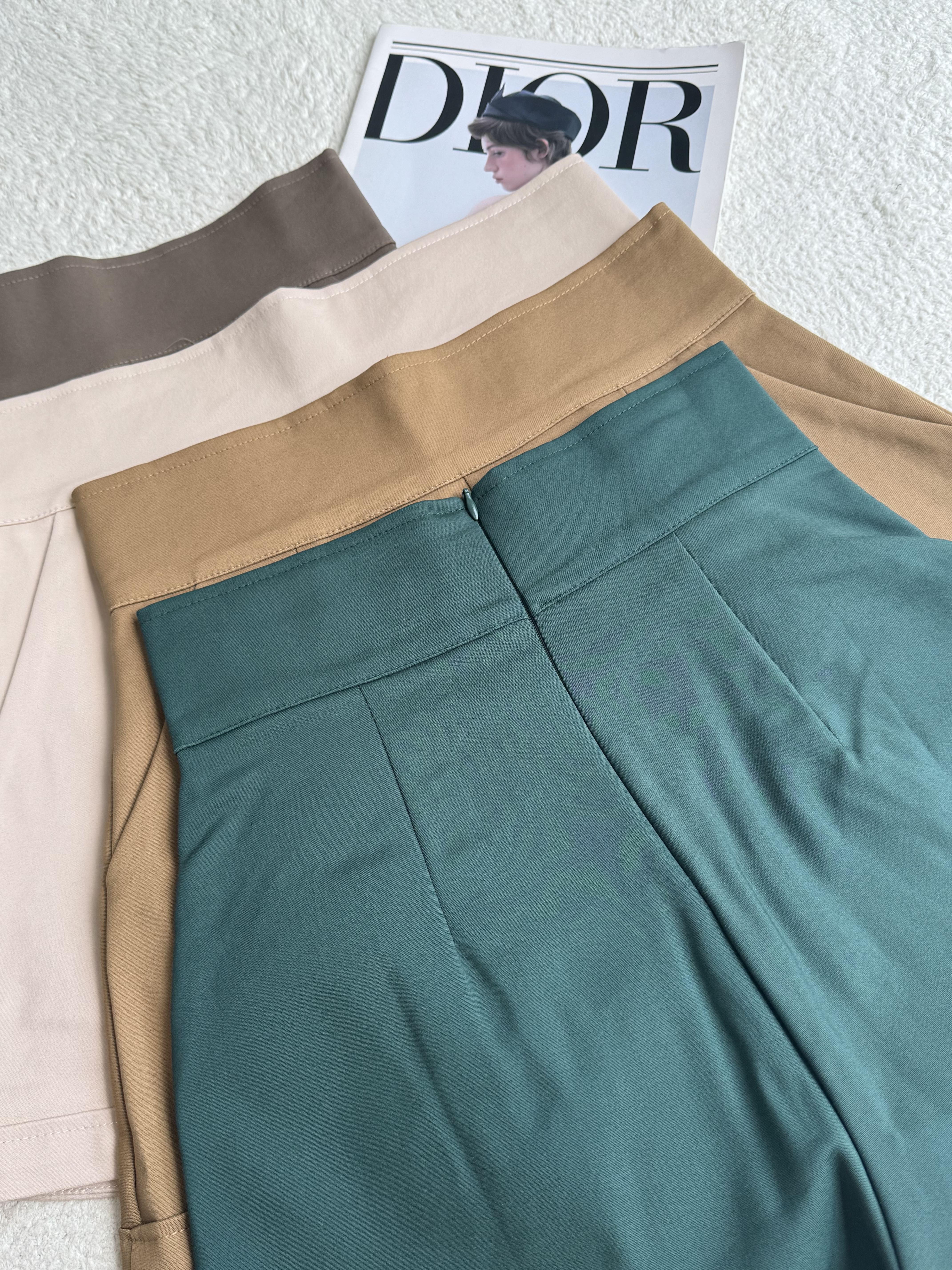 锦棉厚腰线斜边短裤