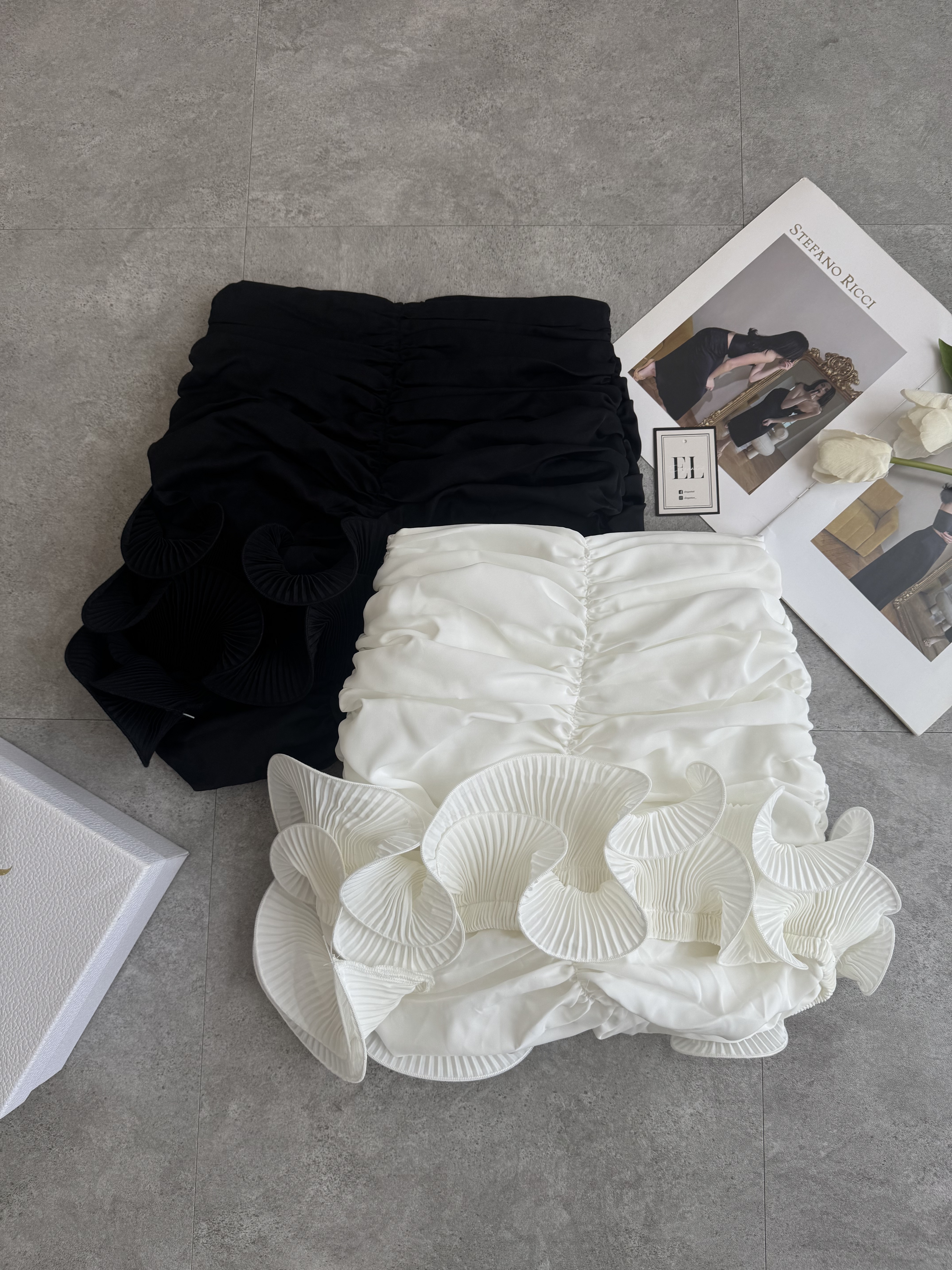 大荷花皱褶设计感十足短裙