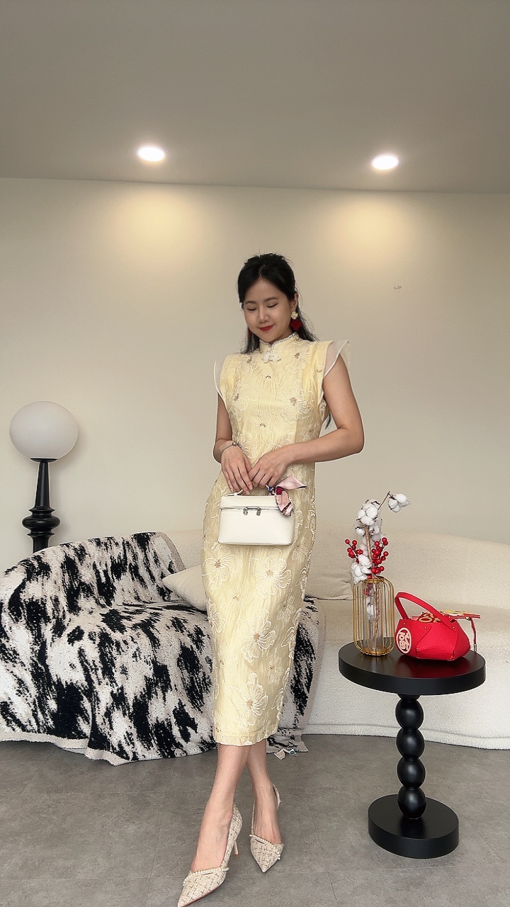 《新年》金丝大花复古珍珠旗袍