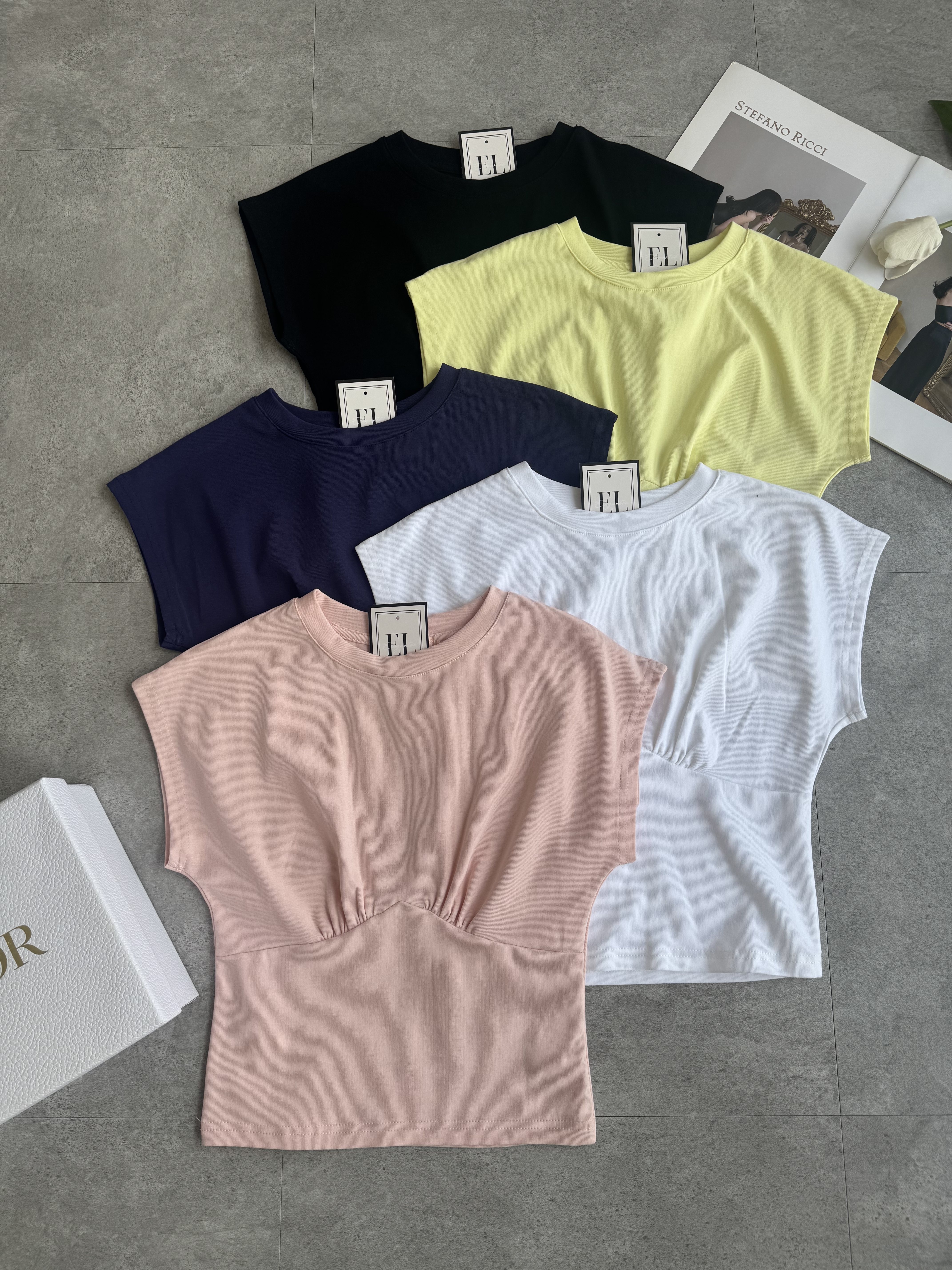 落肩袖胸前小折Tee