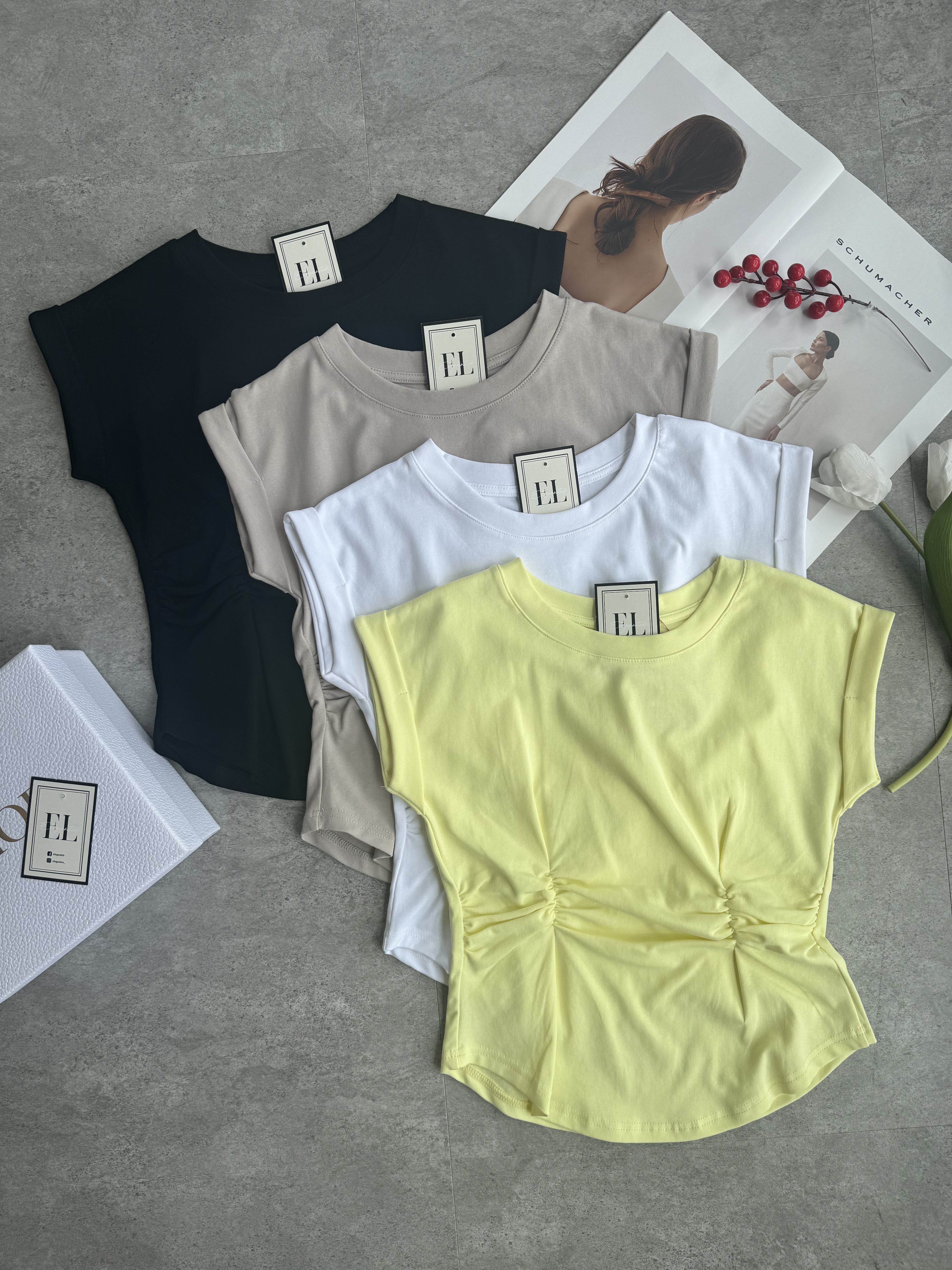 卷袖圆领前腰抽绳设计上衣