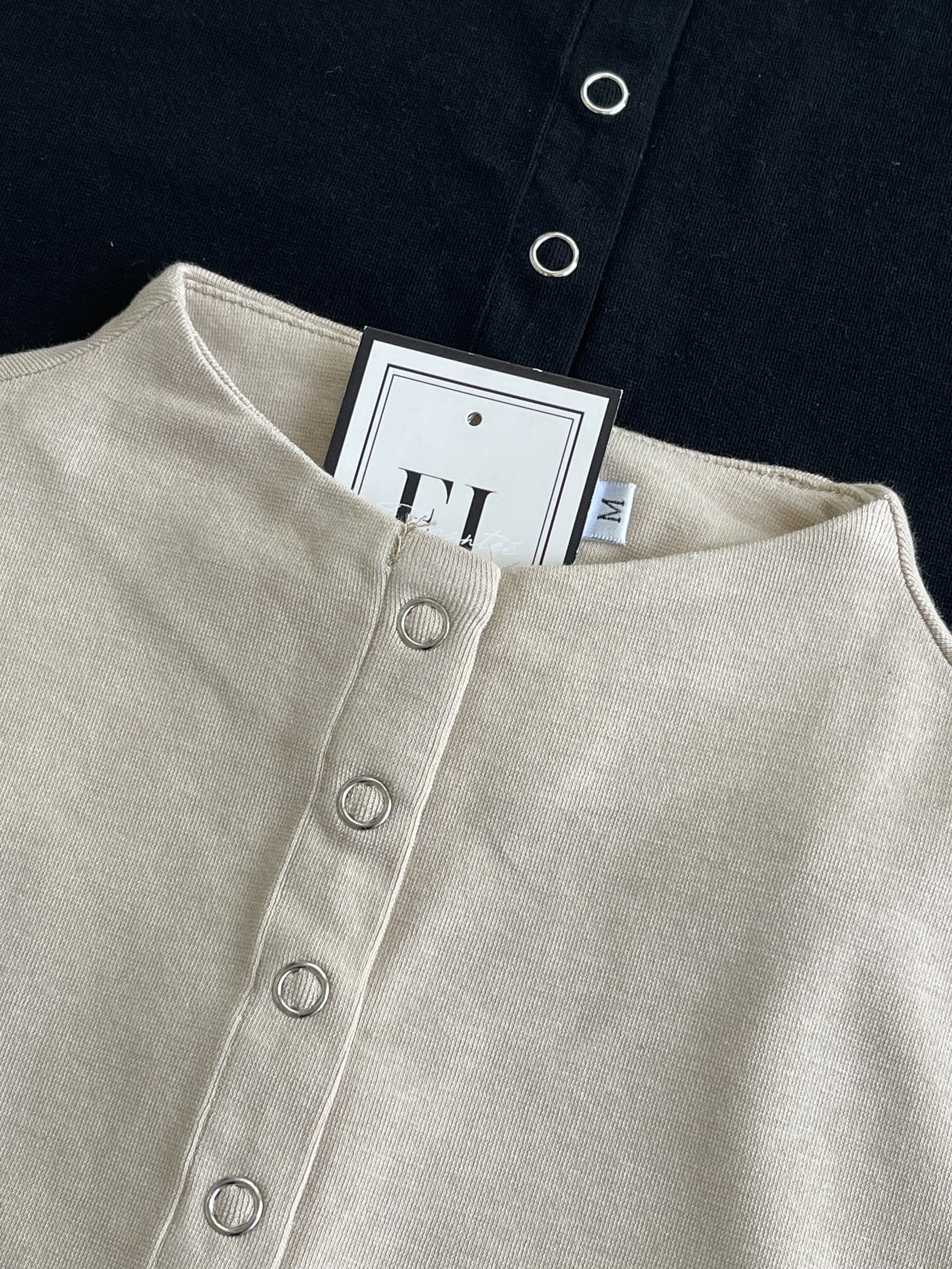 舒服细纱面无袖开衫Tee