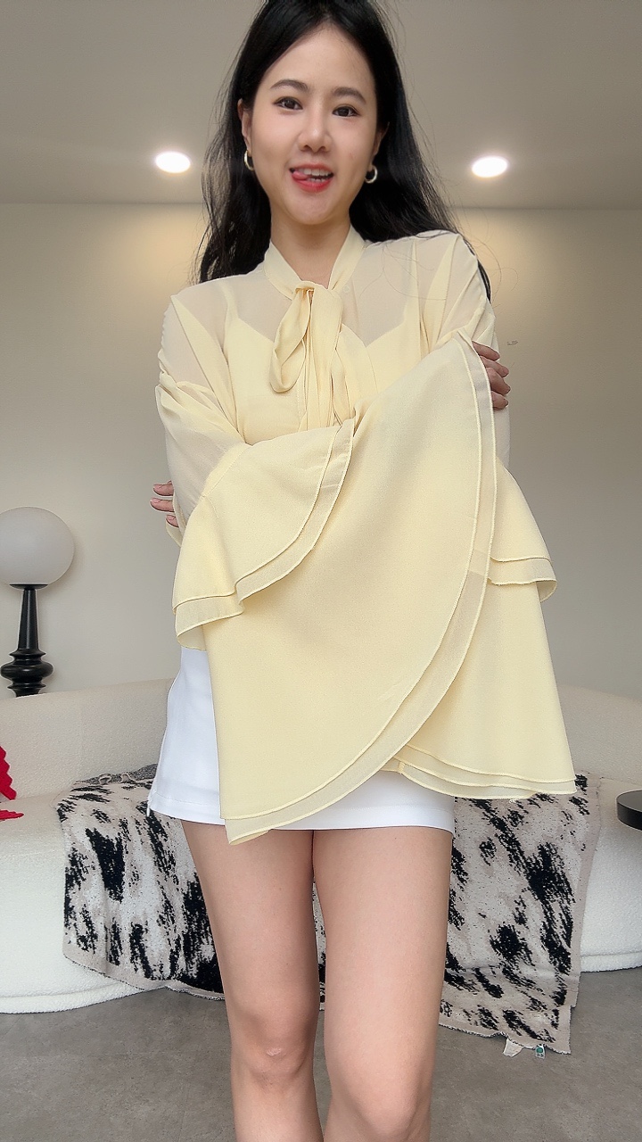 多层荷叶袖雪纺两件式😍(胸垫）