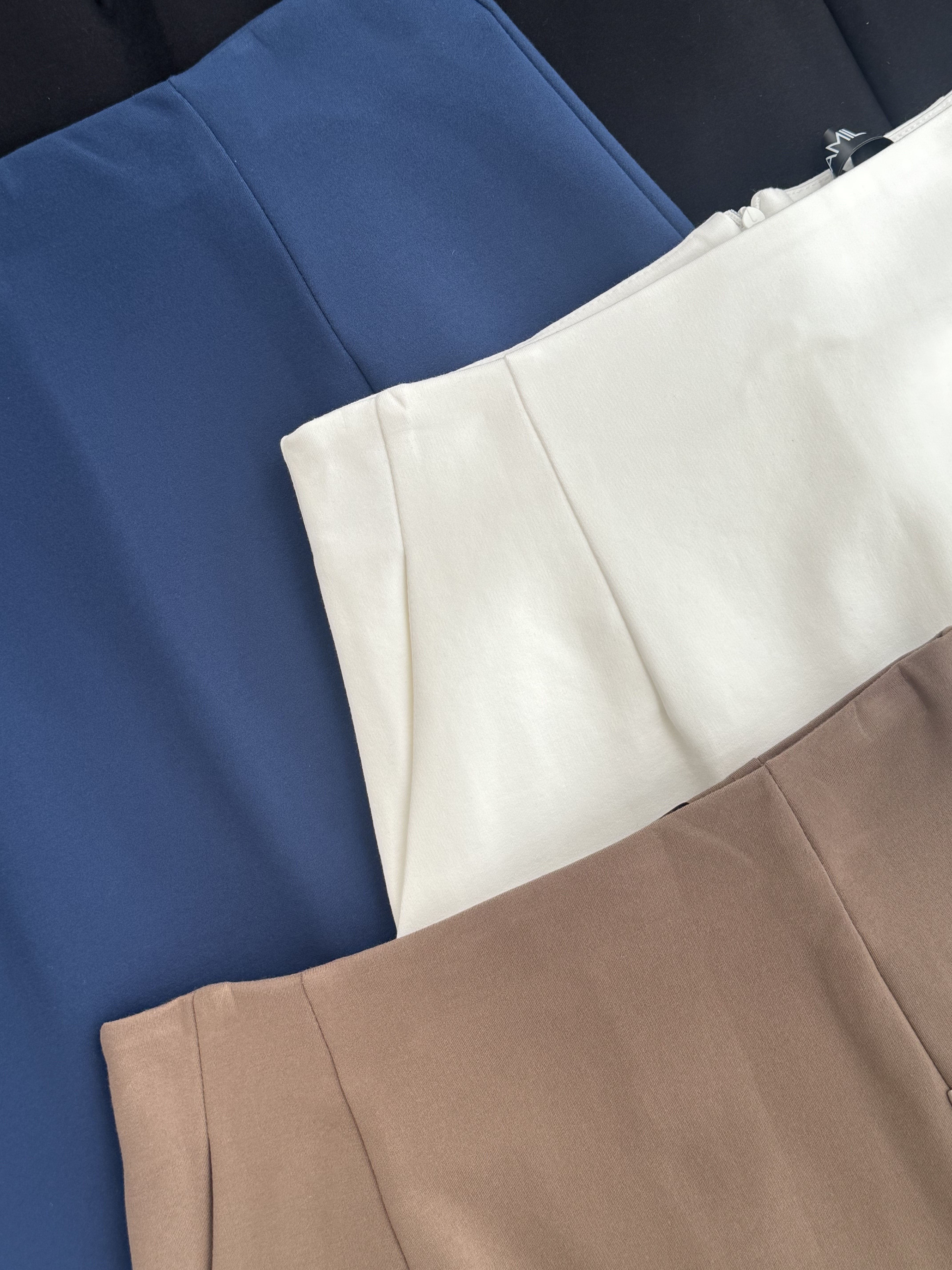 罗马简约拉链开叉短裙