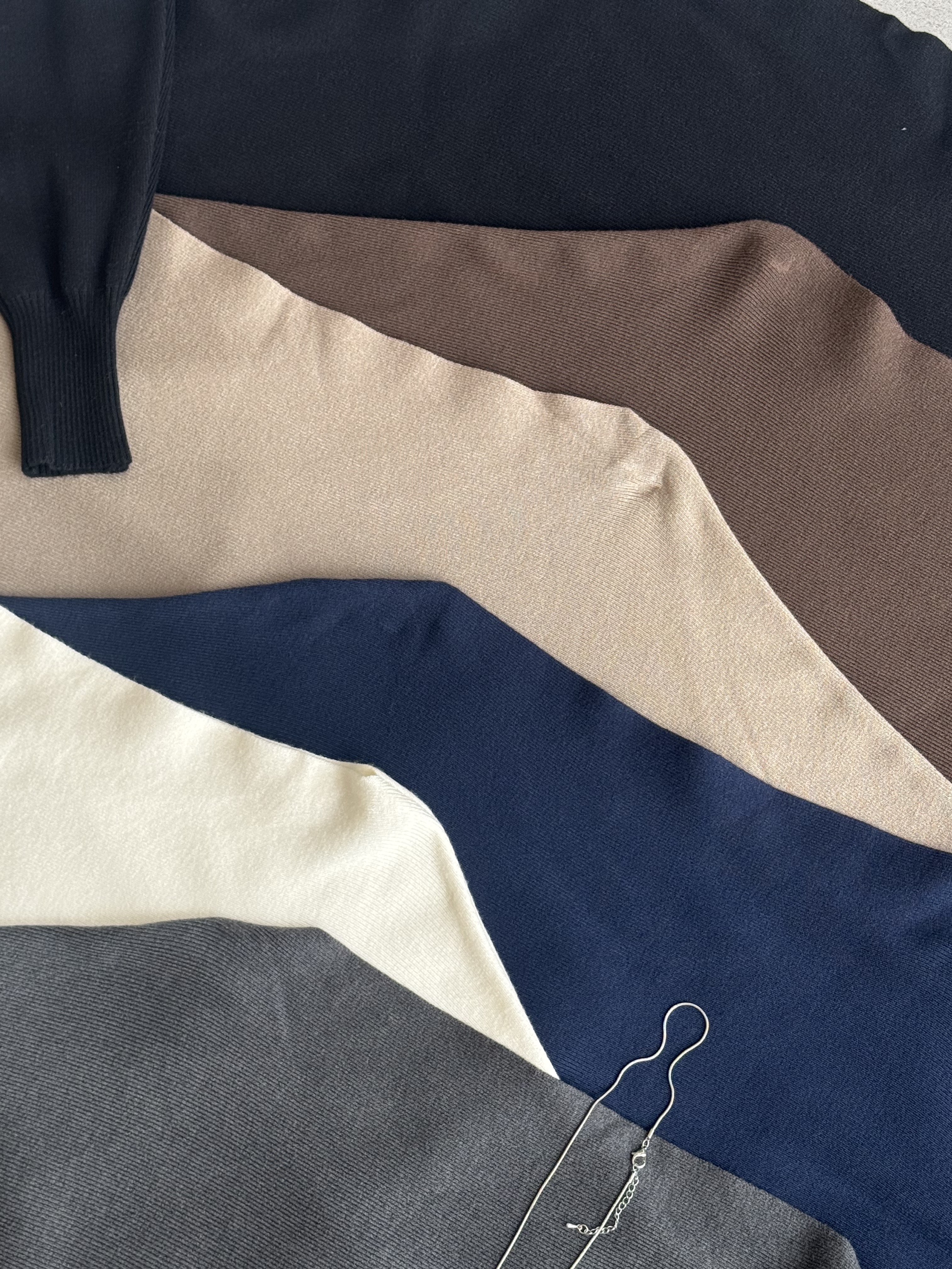 松弛感宽长袖针织Top