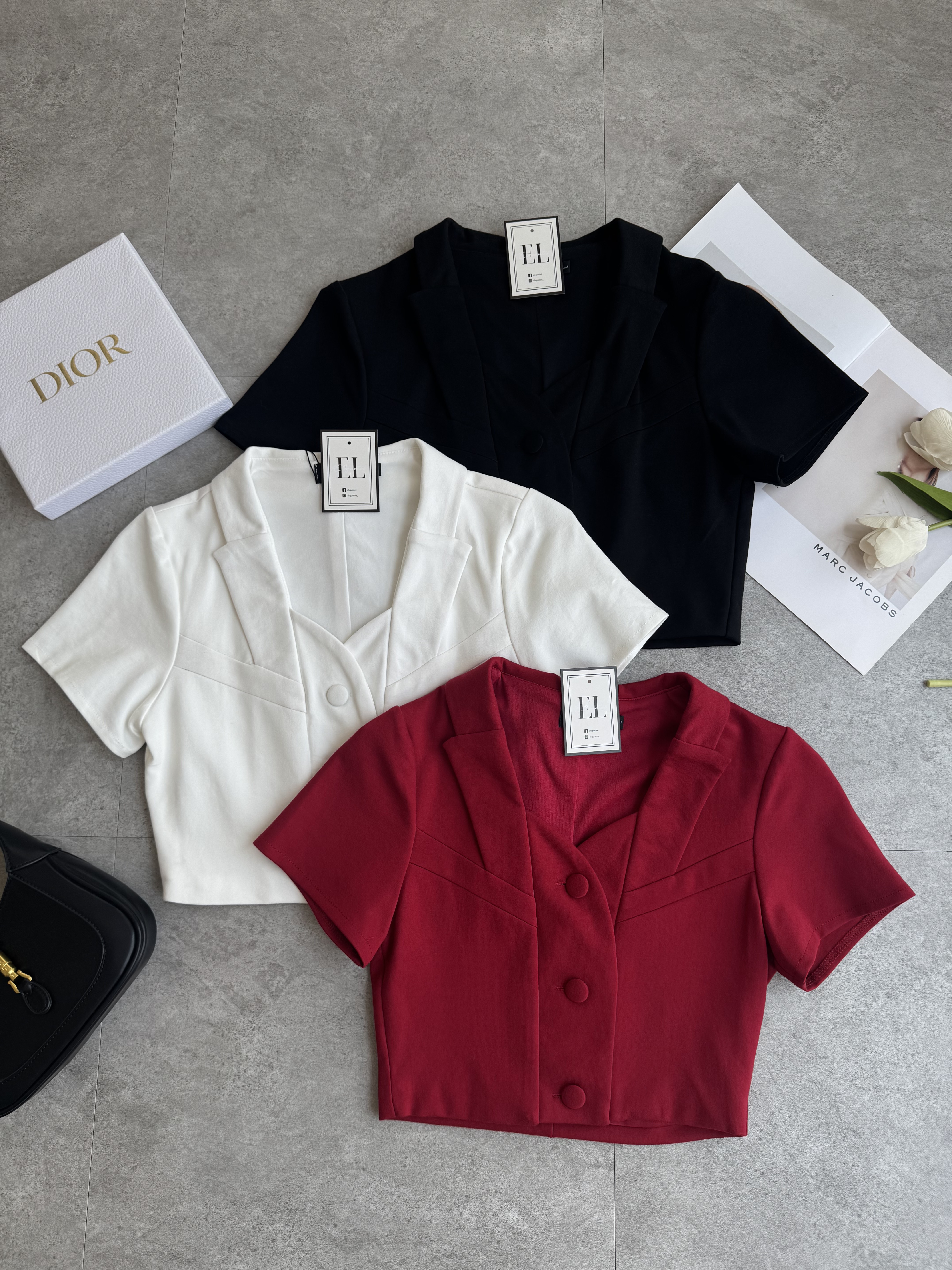 复古圆钮罗马料短袖上衣