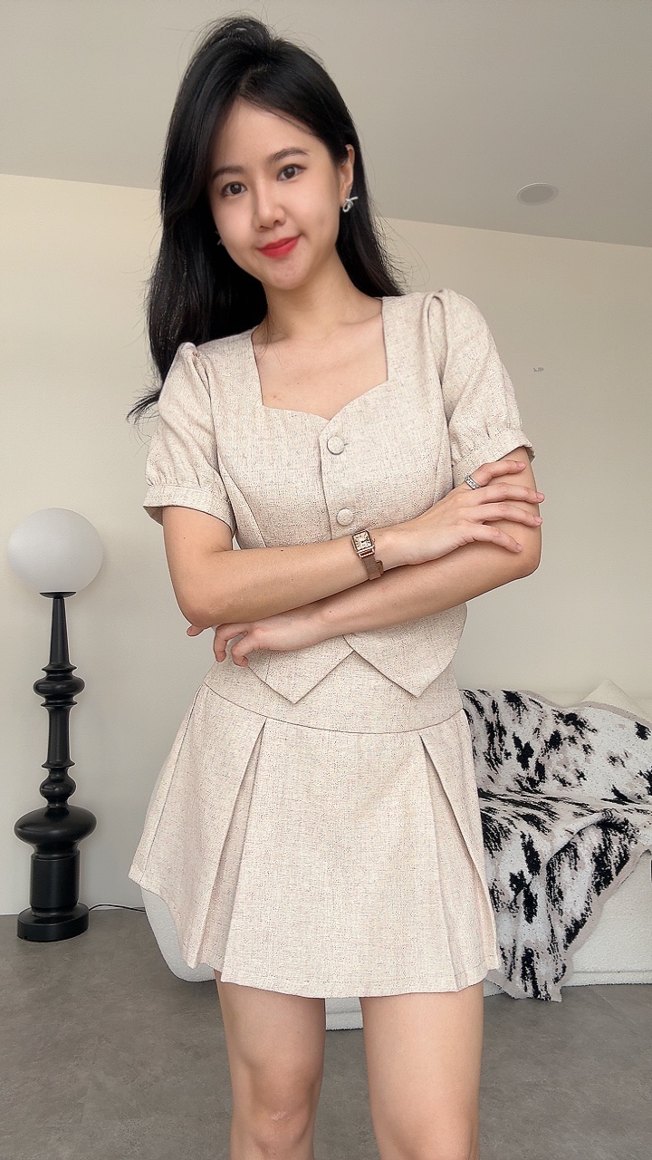 宫廷风公主袖短裙套装