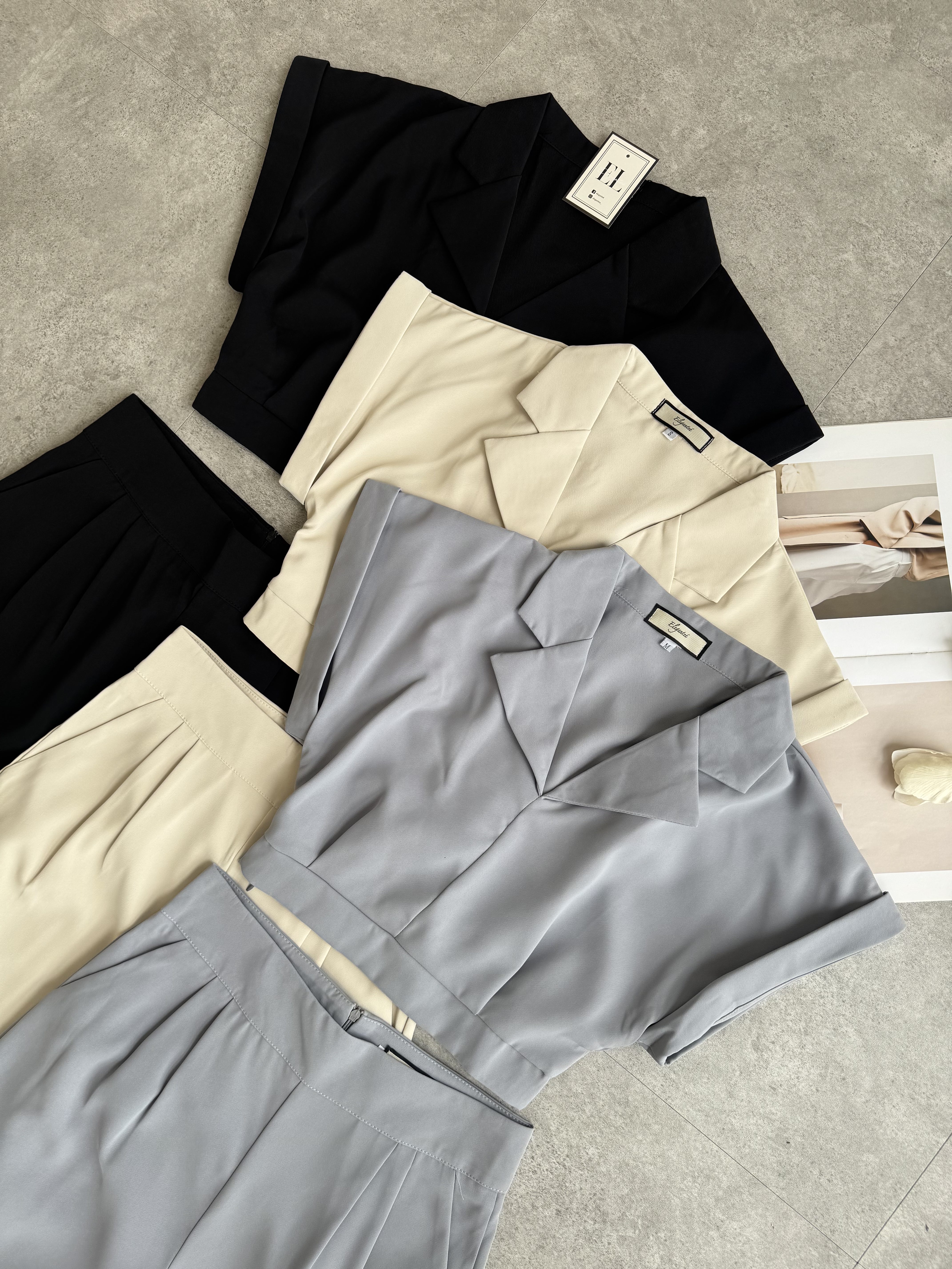 卷袖翻领塑胶腰带长裤套装