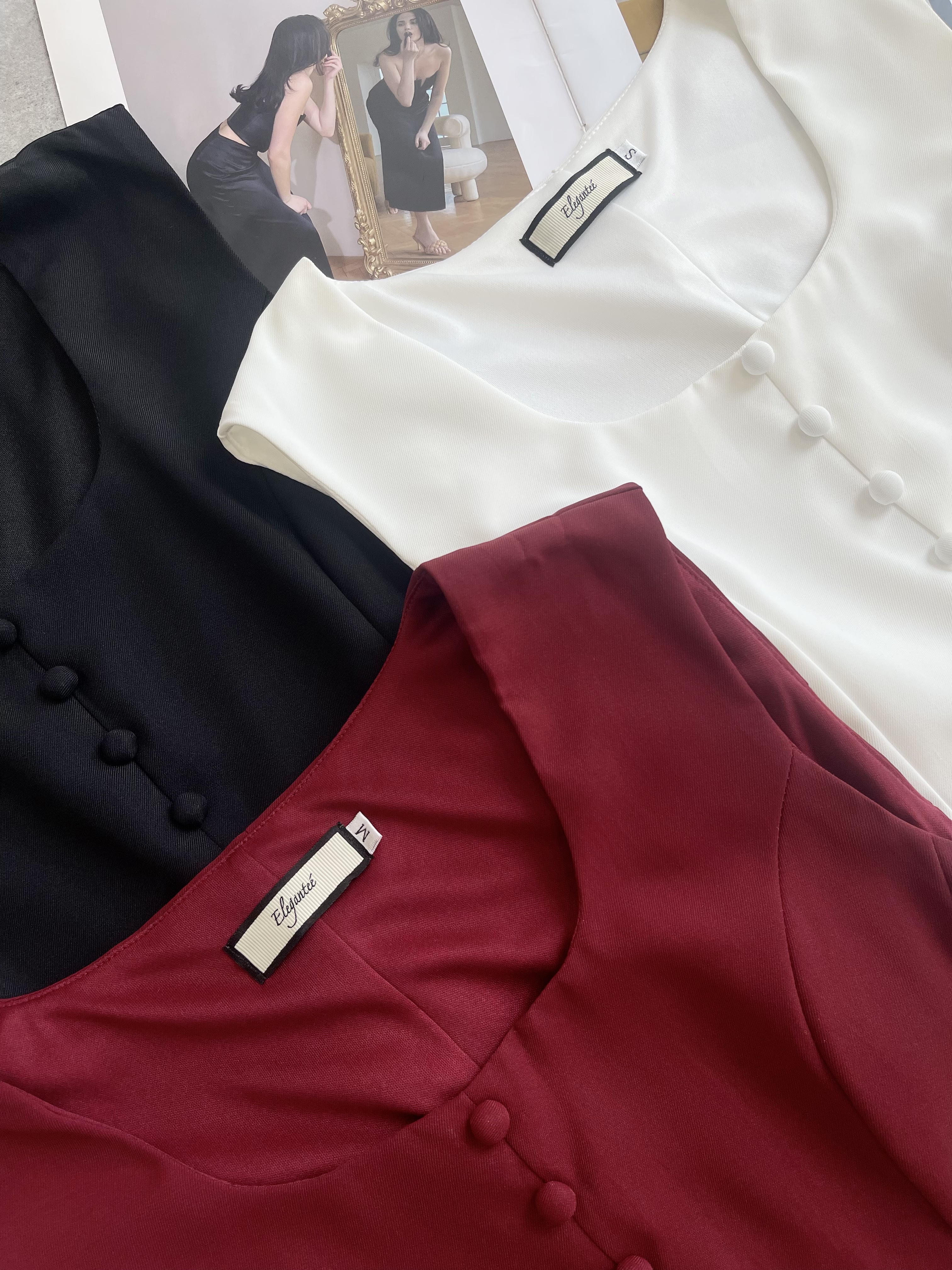 同色纽扣方领peplum马甲