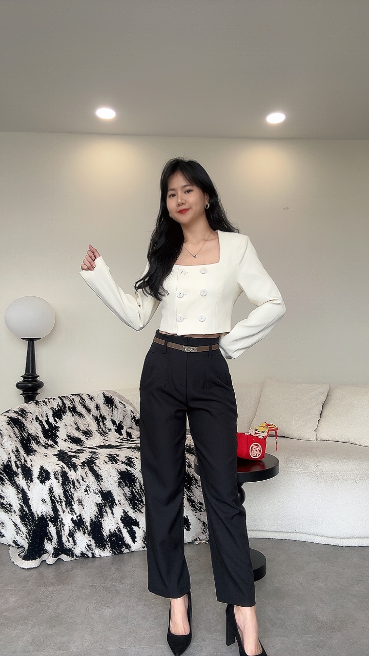 名媛风方领4扣长袖Top