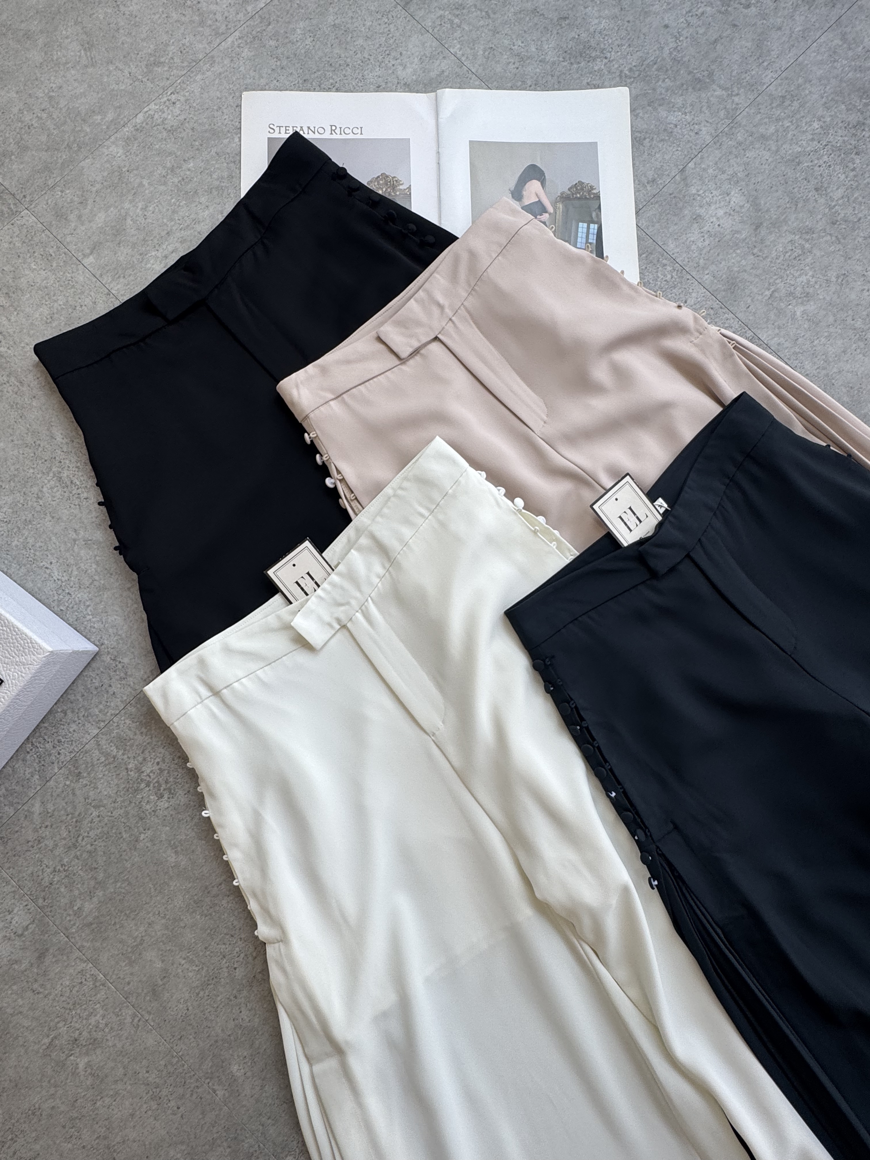 侧边百褶设计高腰阔腿裤